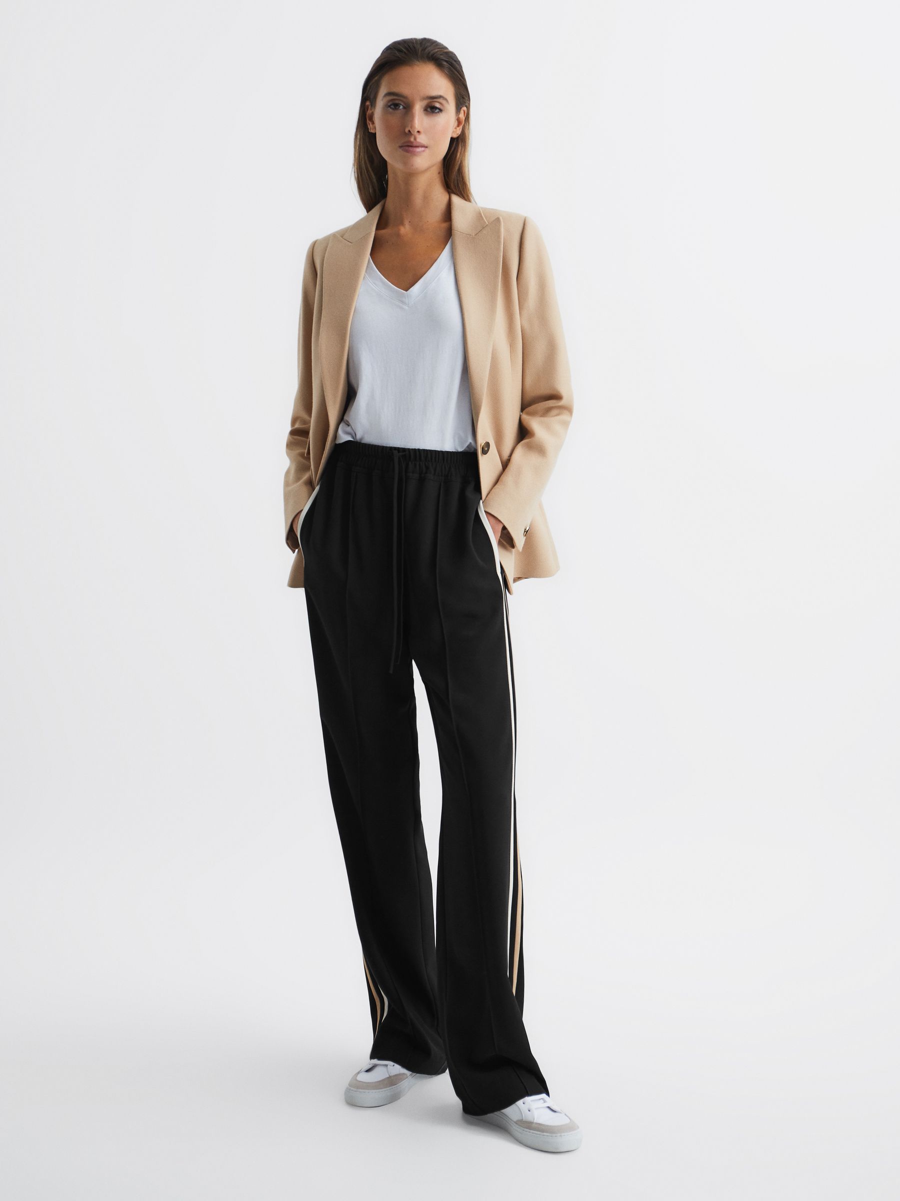 Petite Wide Leg Pull On Trousers in Black - Image 1 of 7