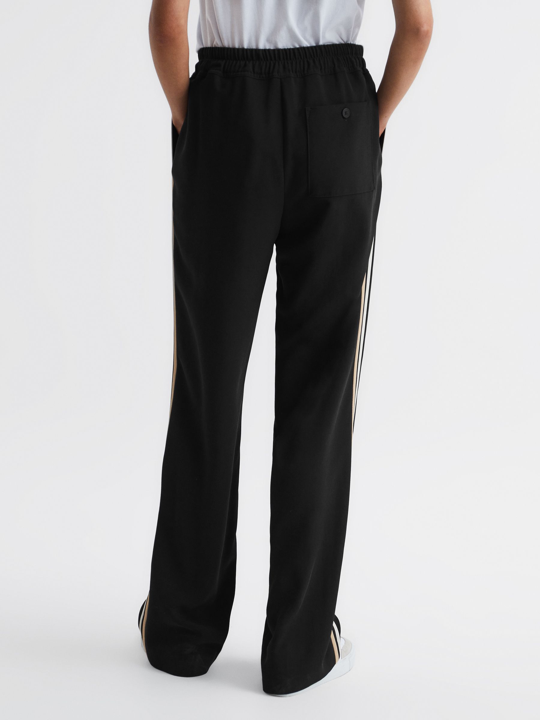 Petite Wide Leg Pull On Trousers in Black - Image 5 of 7