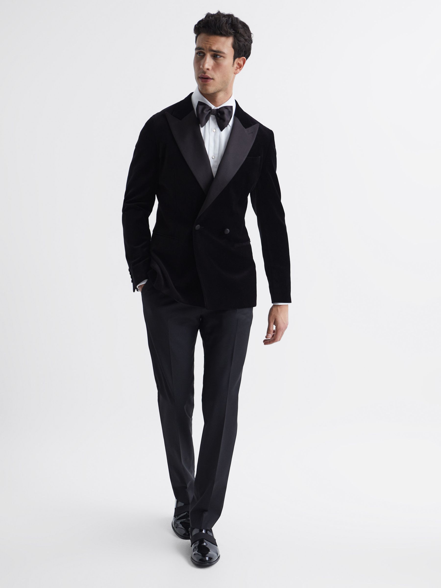 Pleated Bib Slim Fit Double Cuff Dinner Shirt in White - Image 3 of 8