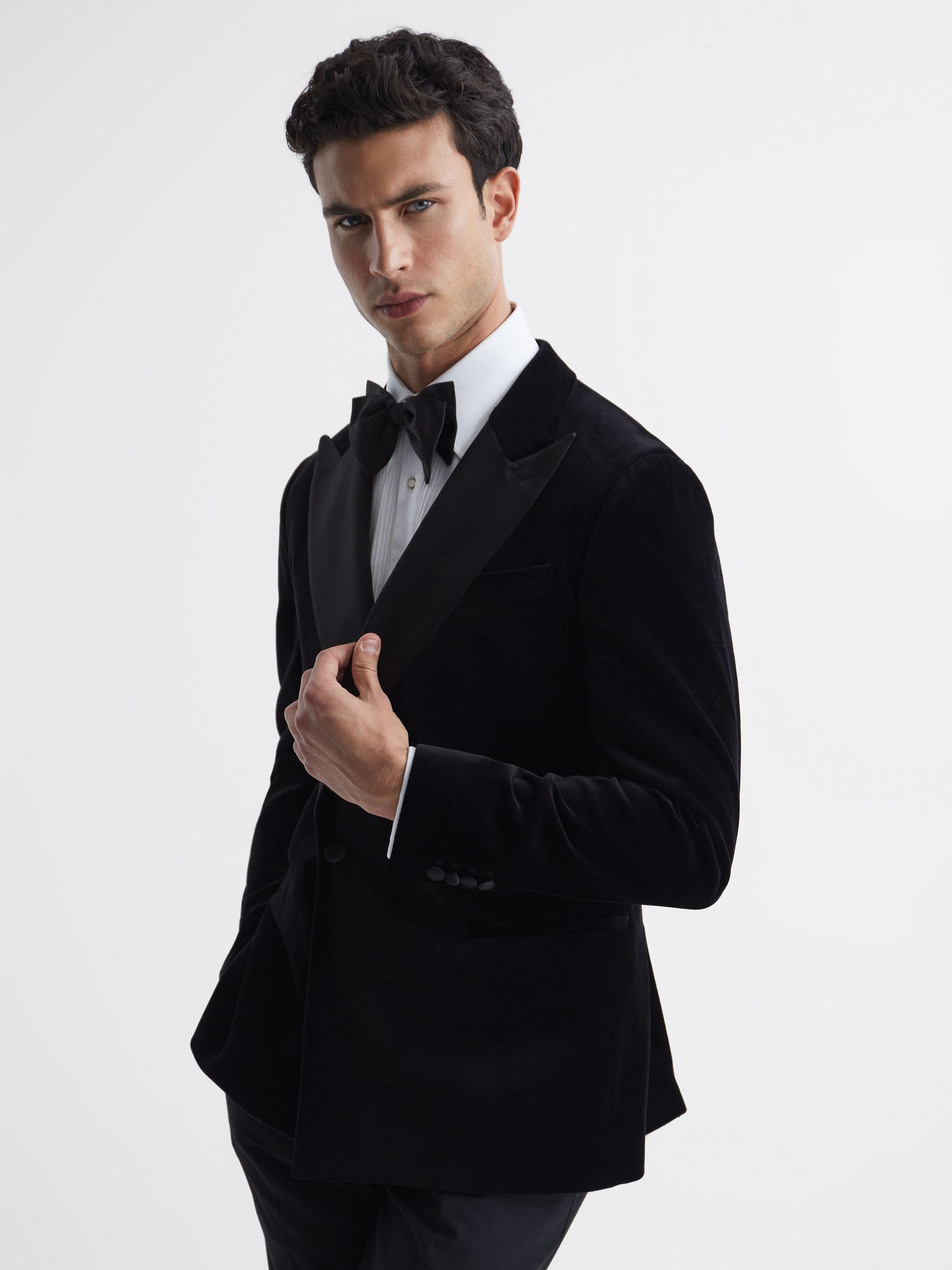 Pleated Bib Slim Fit Double Cuff Dinner Shirt in White - Image 7 of 8