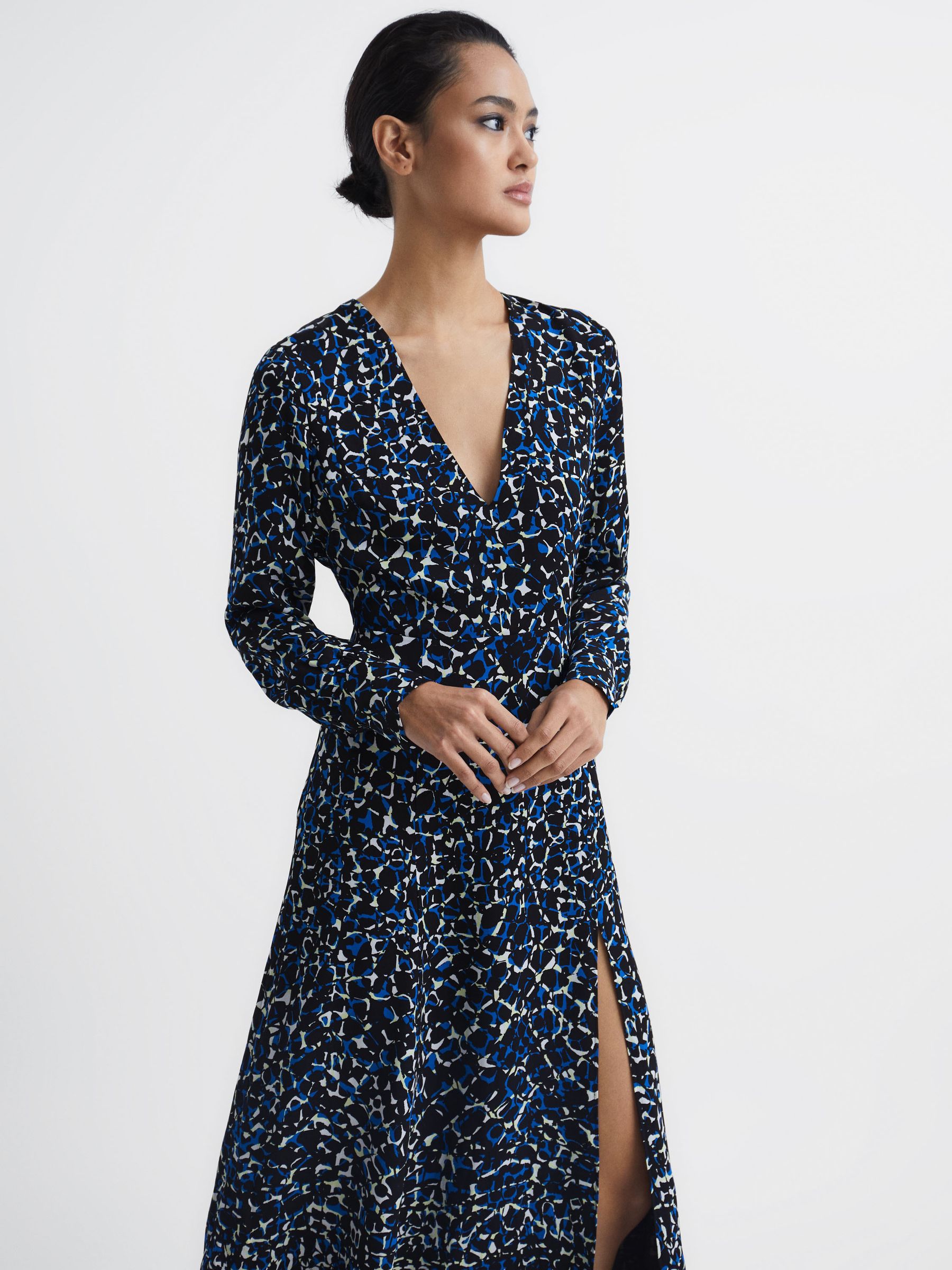 Reiss Long Sleeve Printed Midi Dress in Navy/Blue - REISS