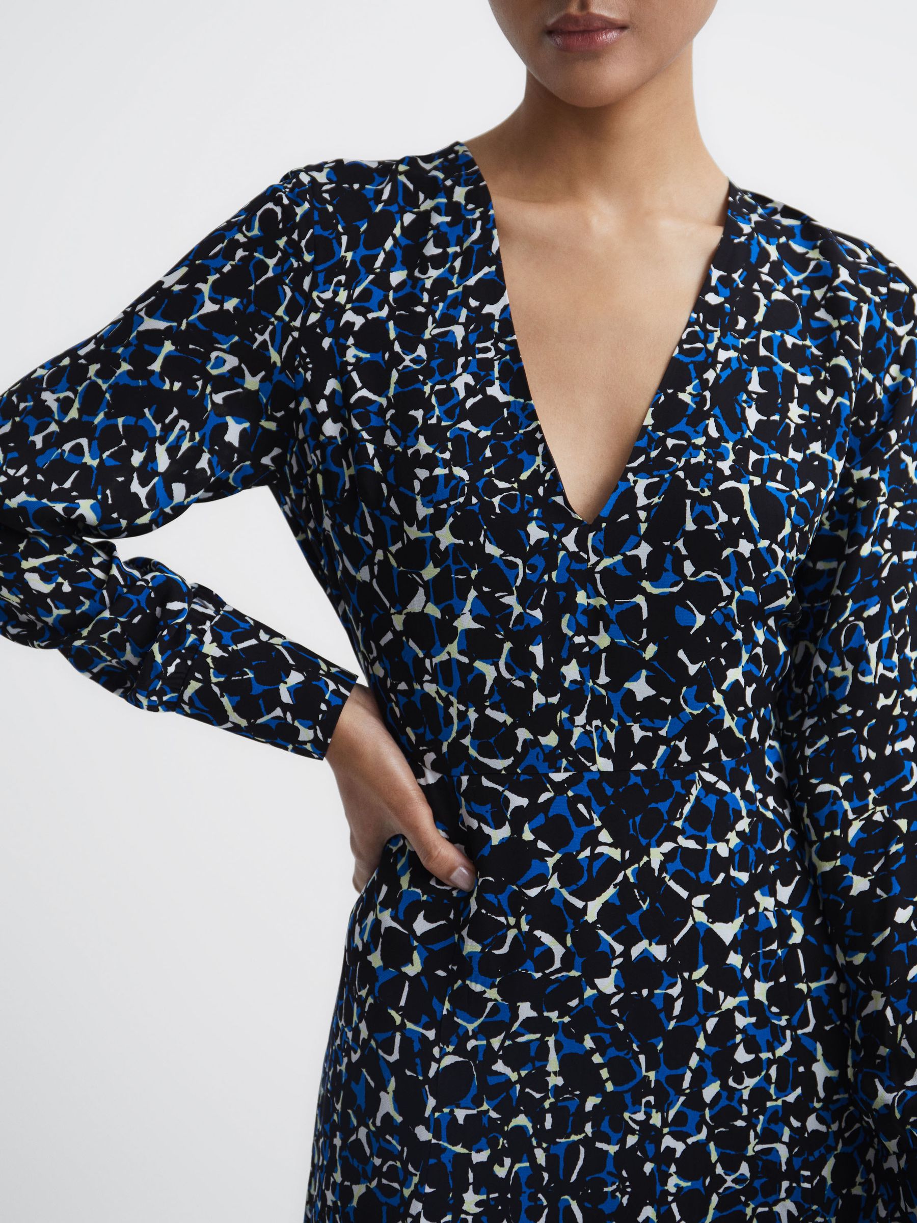 Long Sleeve Printed Midi Dress in Navy/Blue - Image 4 of 7