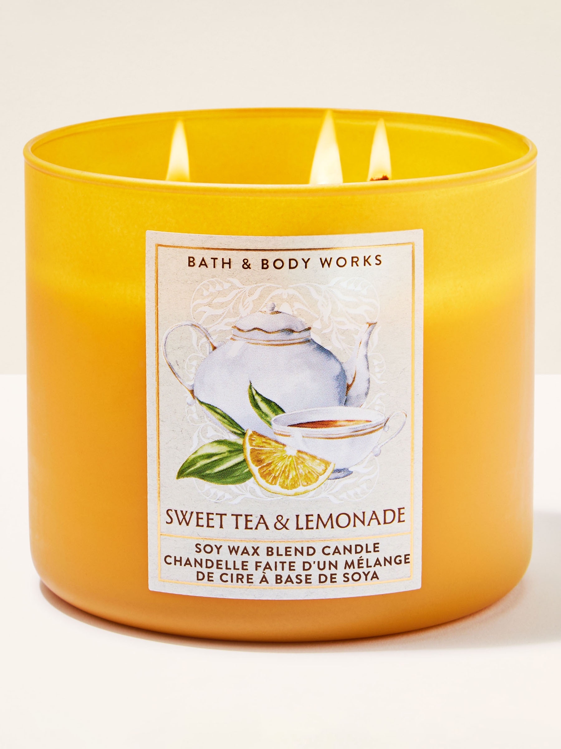 Sweet Tea and Lemonade 3-Wick Candle 411g - Image 1 of 3