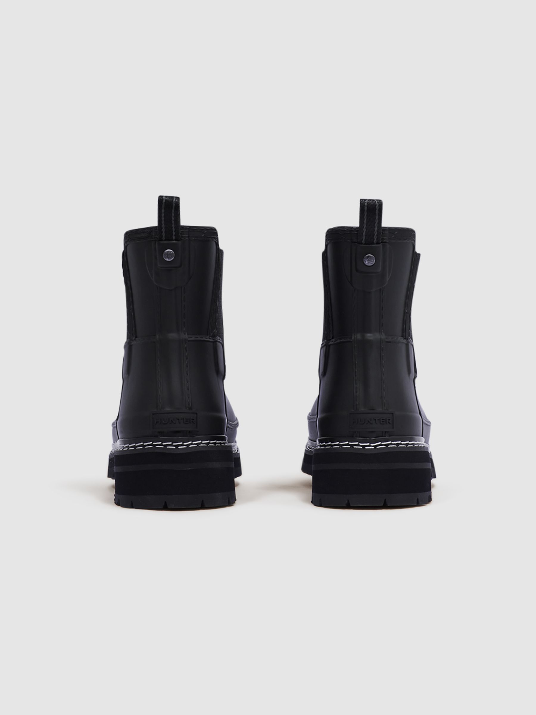 Reiss Hunter Stitch Detail Chelsea Boots in Black - REISS