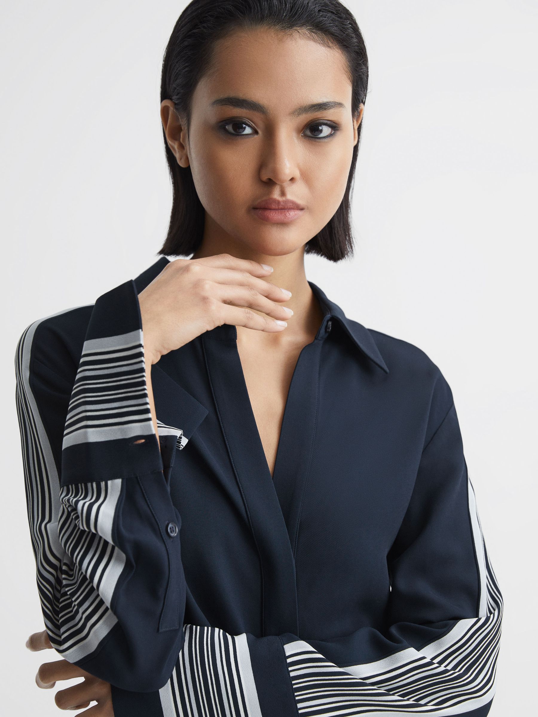 Petite Side Stripe Tie Front Midi Dress in Navy - Image 3 of 8