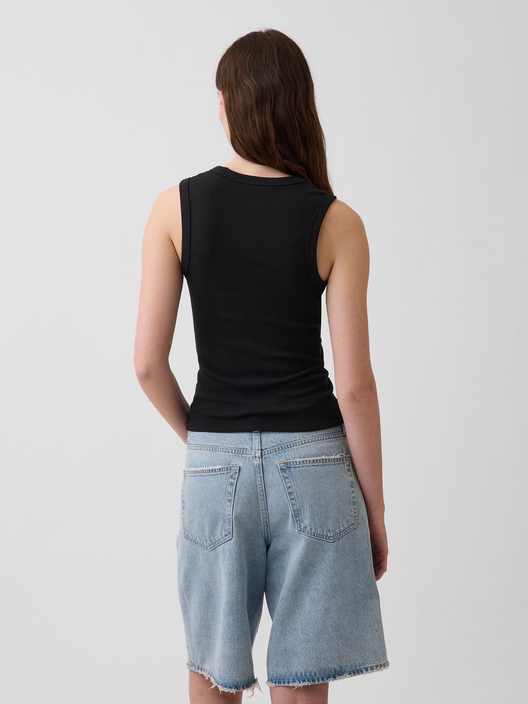 Black Modern V-Neck Vest - Image 2 of 4