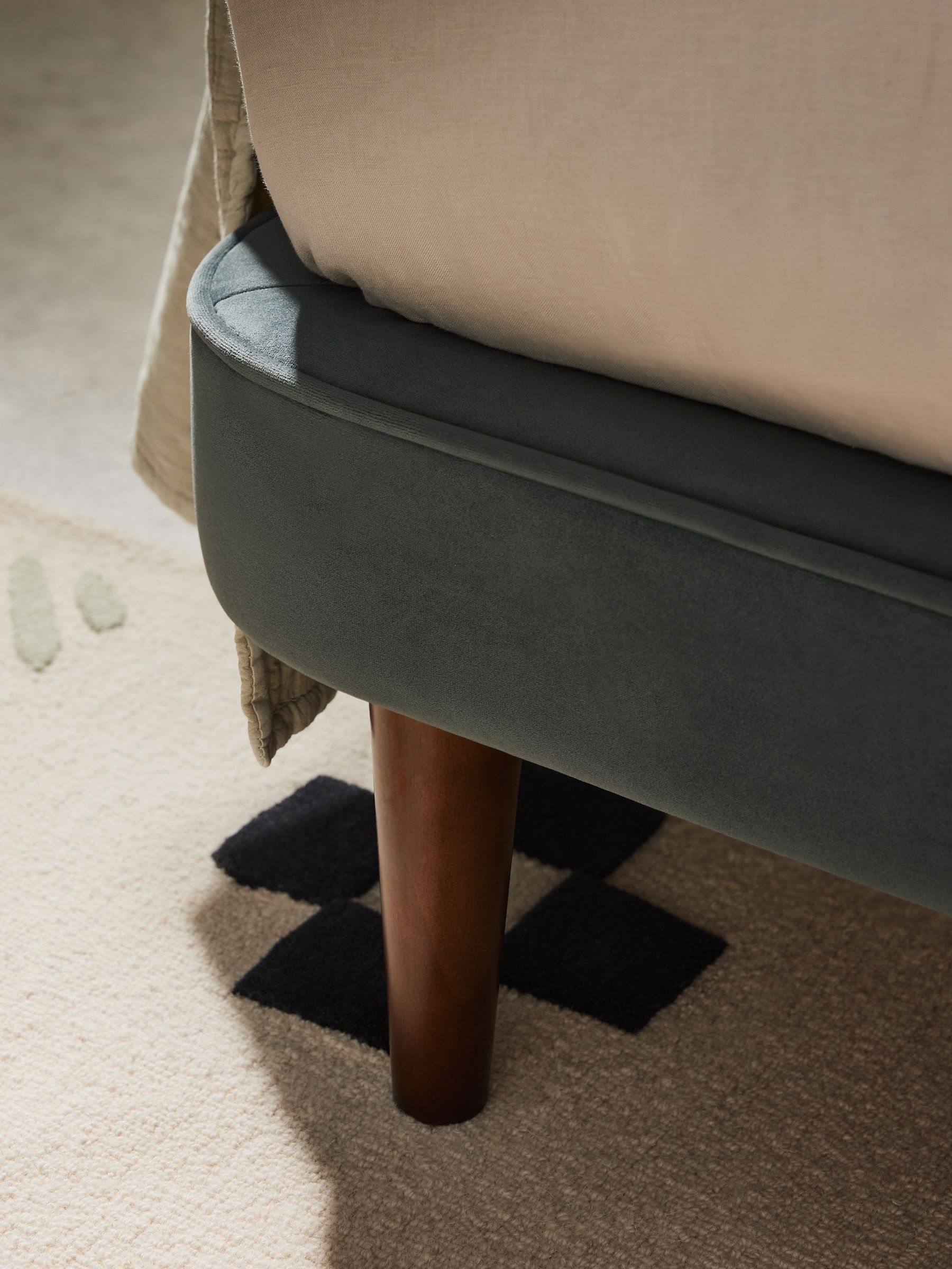 Sawyer Bed in Velvet in Gunmetal Grey - Image 3 of 4