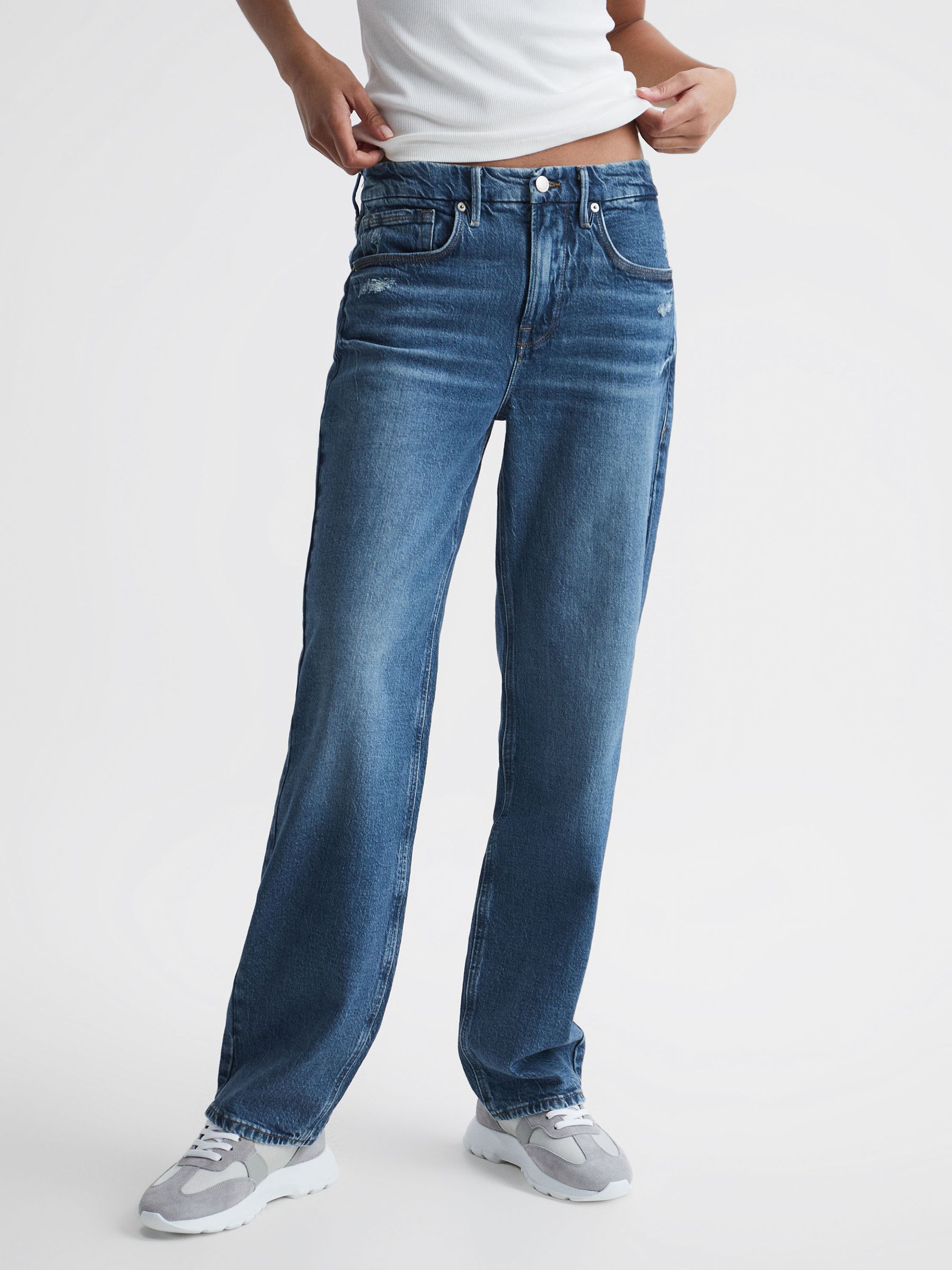 Good American 90s Fit Jeans in Mid Blue - Image 1 of 9