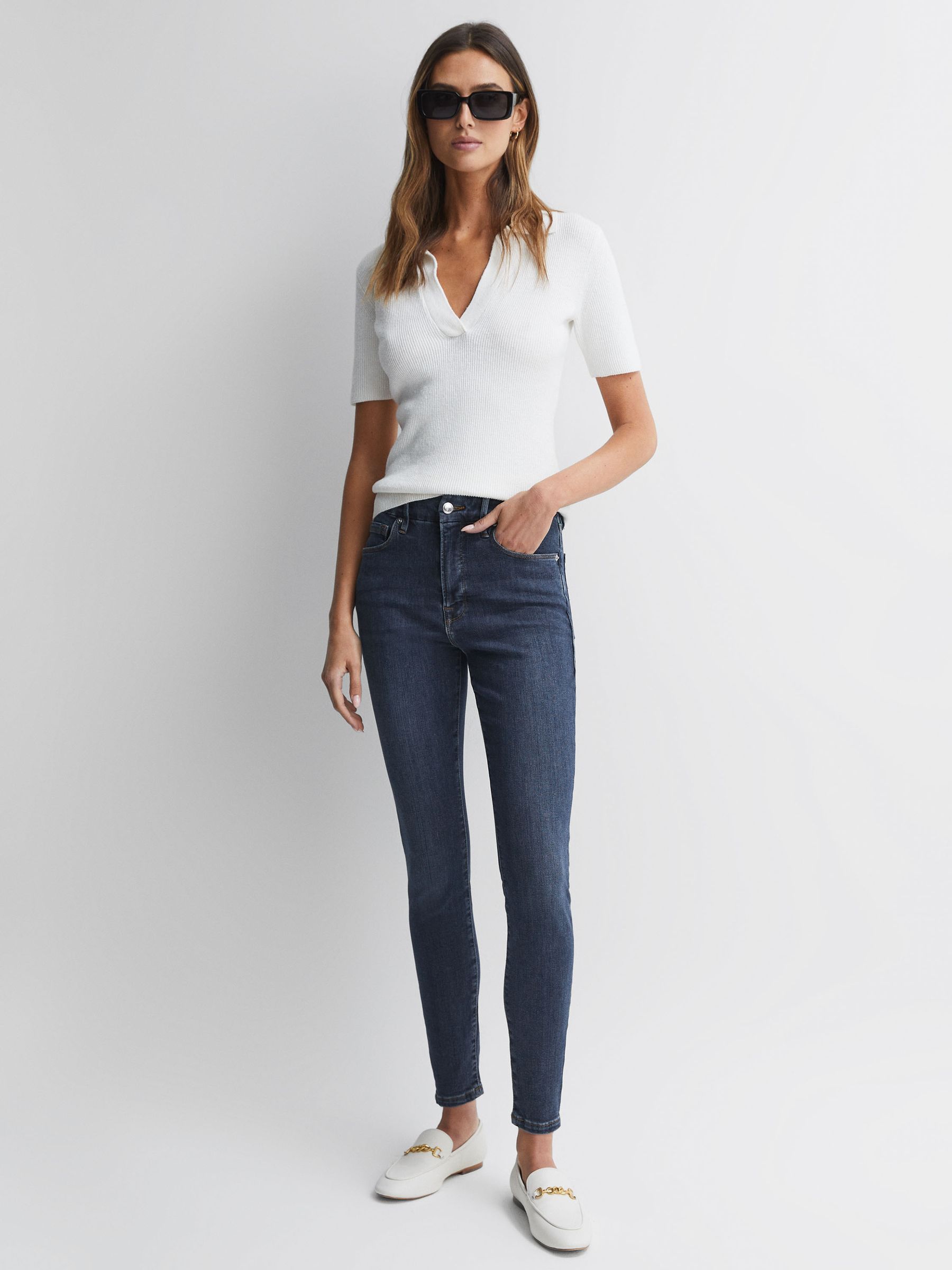 Good American Released Hem Skinny Jeans in Dark Blue - Image 1 of 6