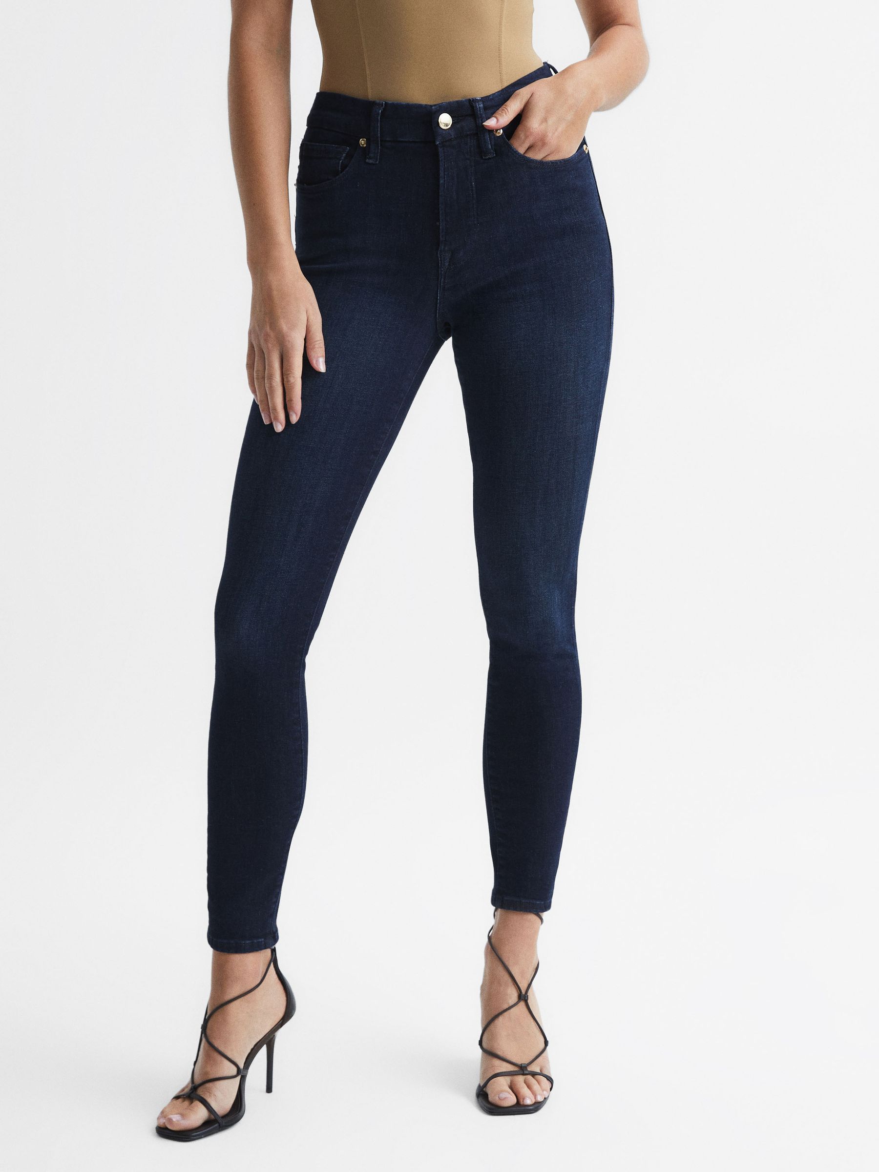 Good American Sculpting Skinny Jeans in Indigo - Image 3 of 7