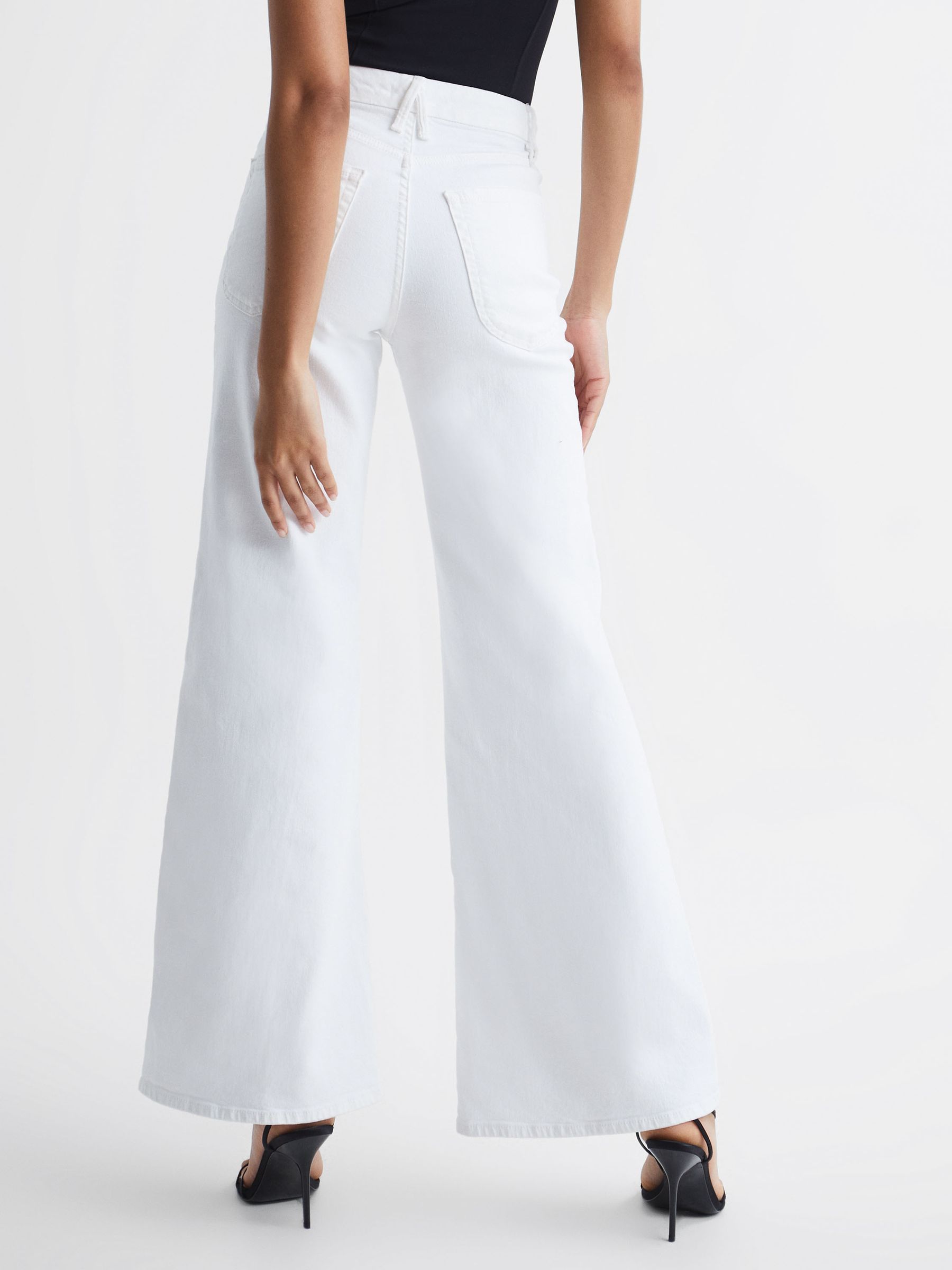 Good American Palazzo Jeans in White - Image 5 of 9