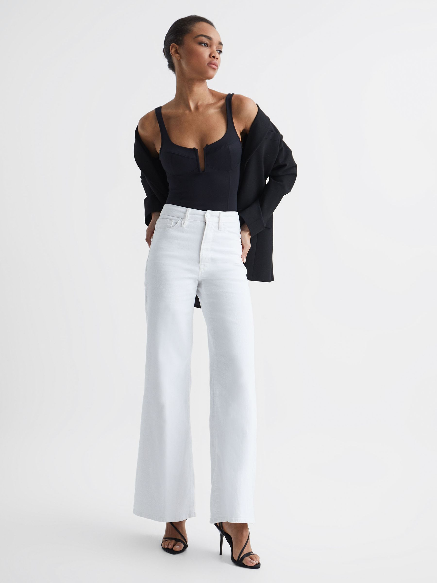 Good American Palazzo Jeans in White - Image 8 of 9