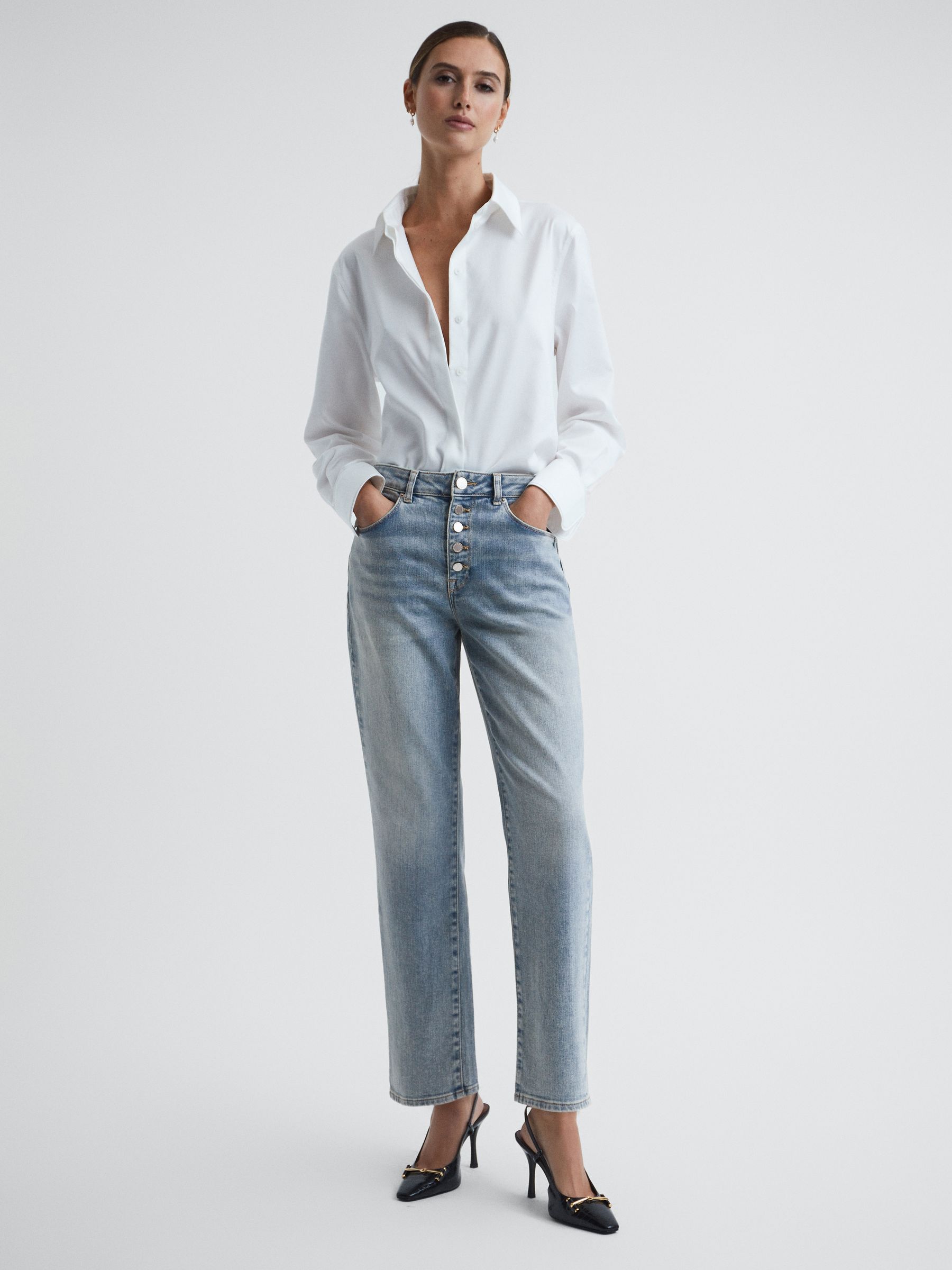 Cropped Mid Rise Straight Leg Jeans in Light Blue - Image 3 of 6