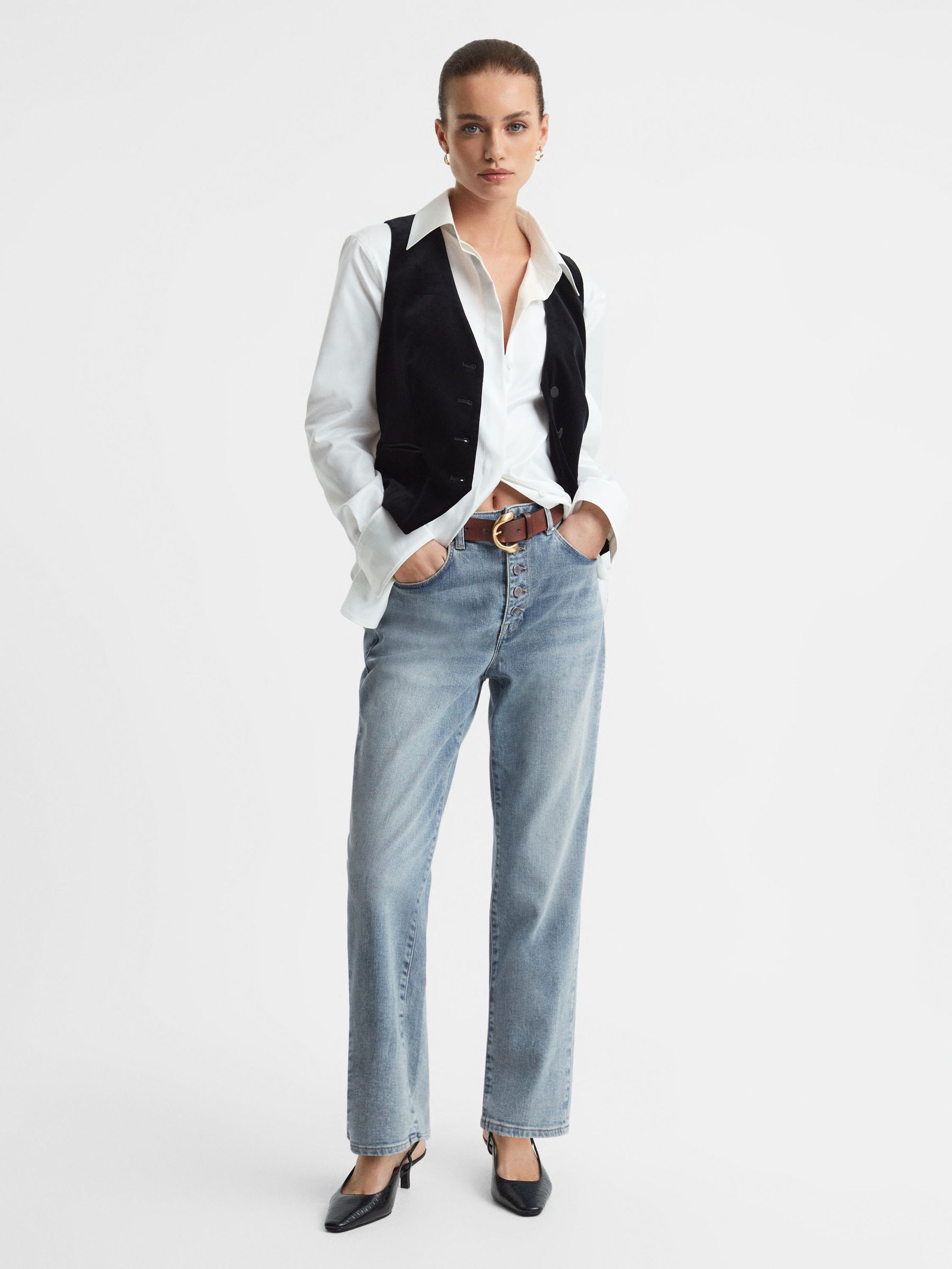 Cropped Mid Rise Straight Leg Jeans in Light Blue - Image 6 of 6