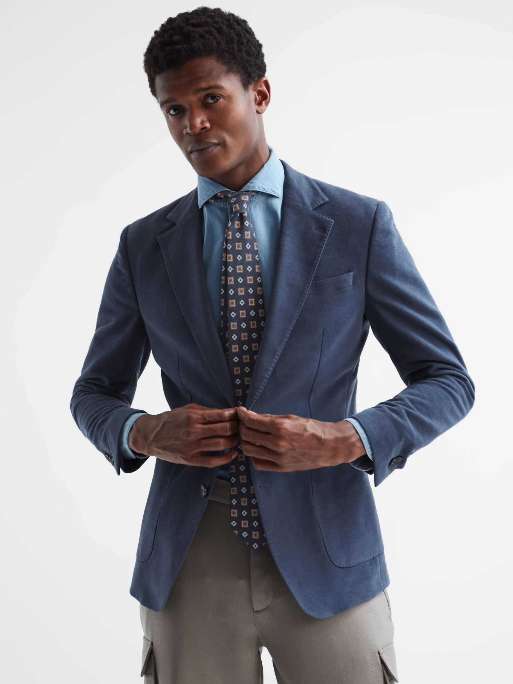 Medallion Printed Silk Tie in Indigo - Image 3 of 4