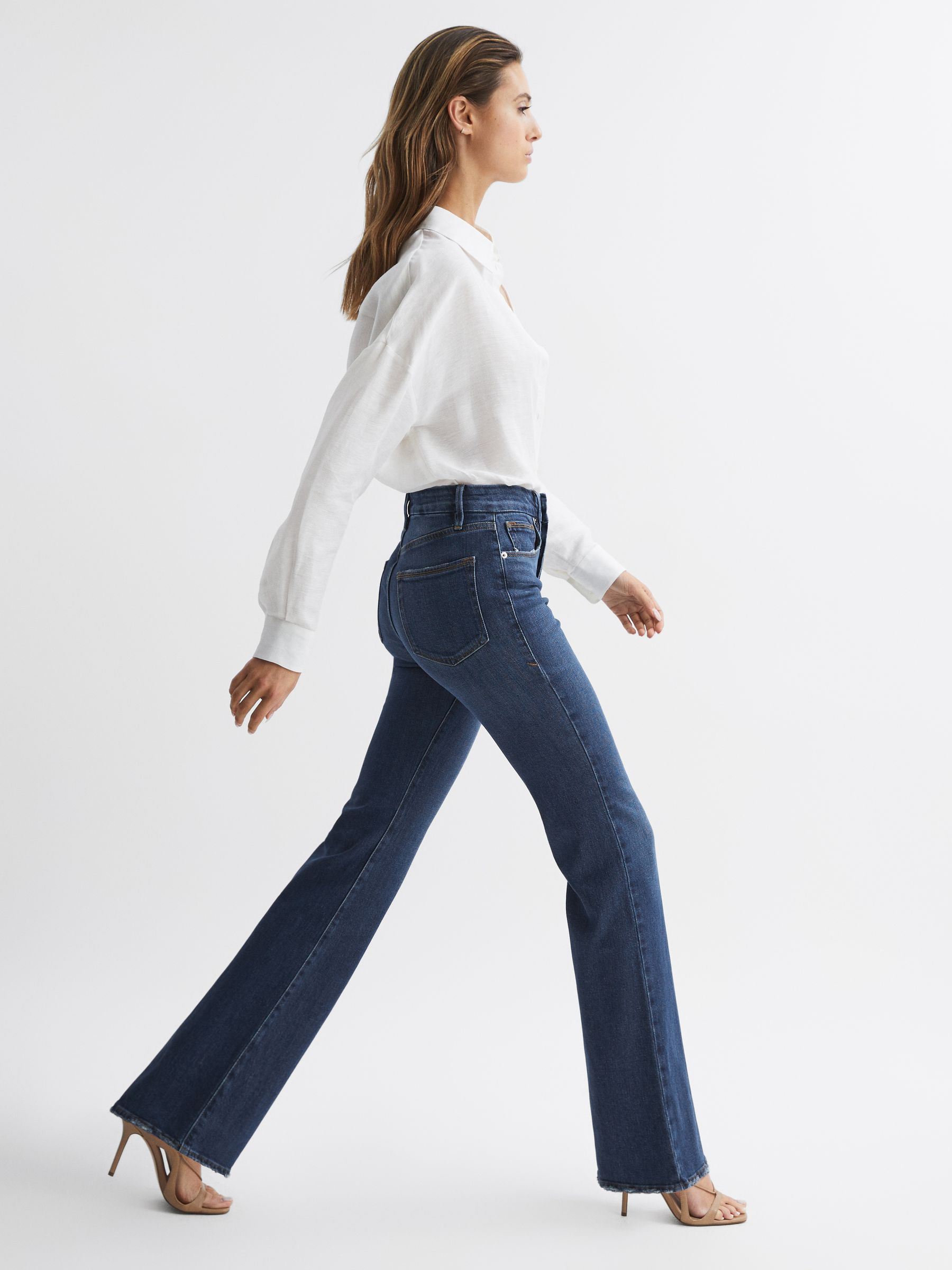 Good American Good Classic Bootleg Jeans in Indigo - Image 1 of 7