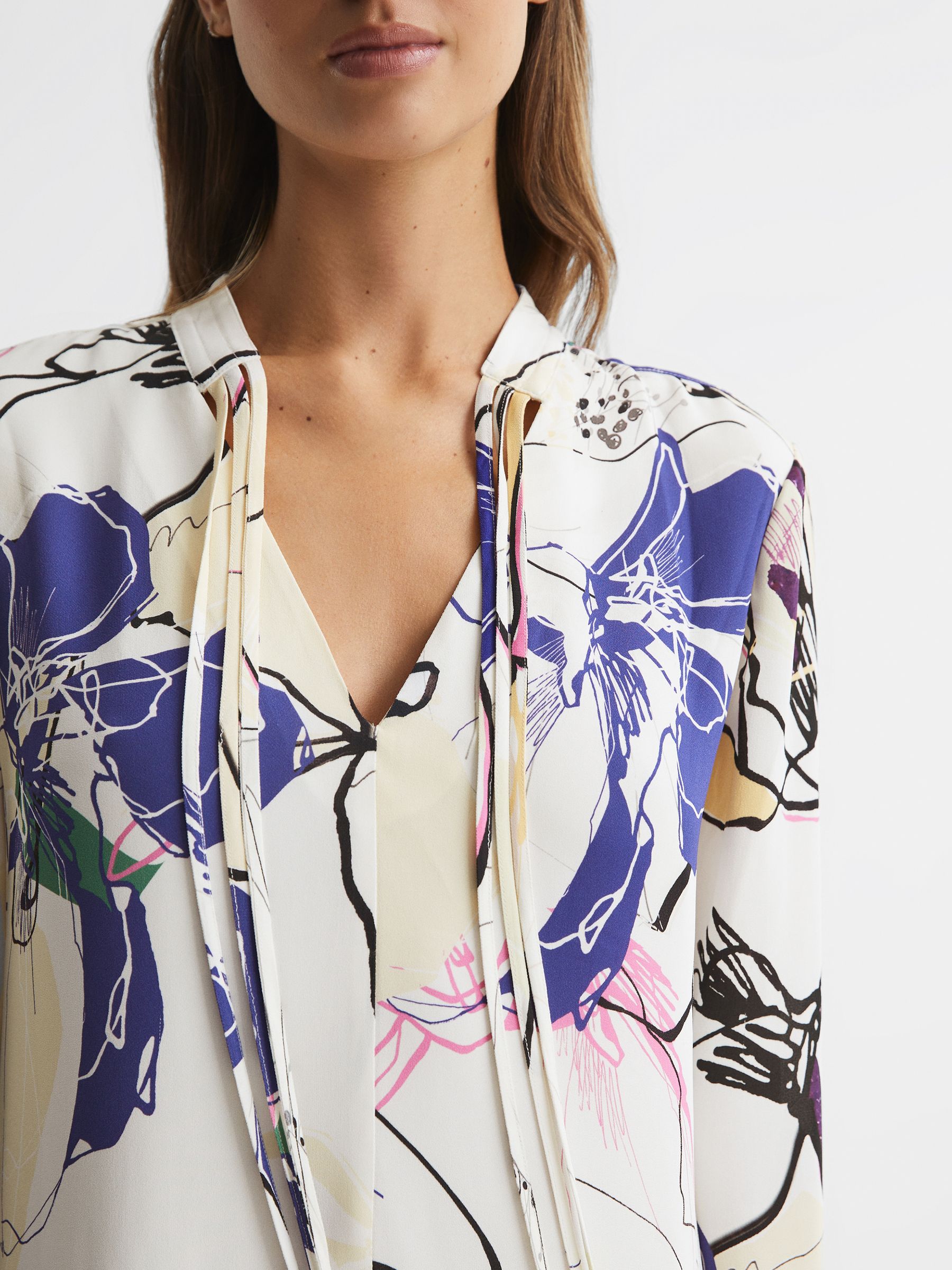 Printed Shift Dress in Ivory - Image 4 of 5