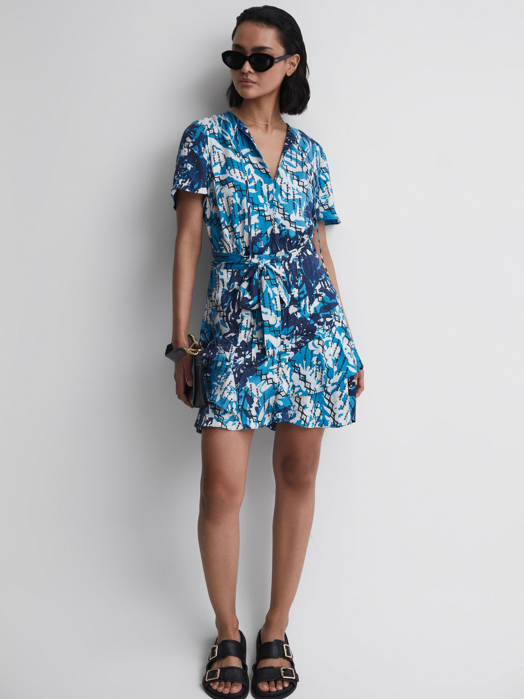 Ditsy Printed Mini Dress in Blue - Bild 1 von 7