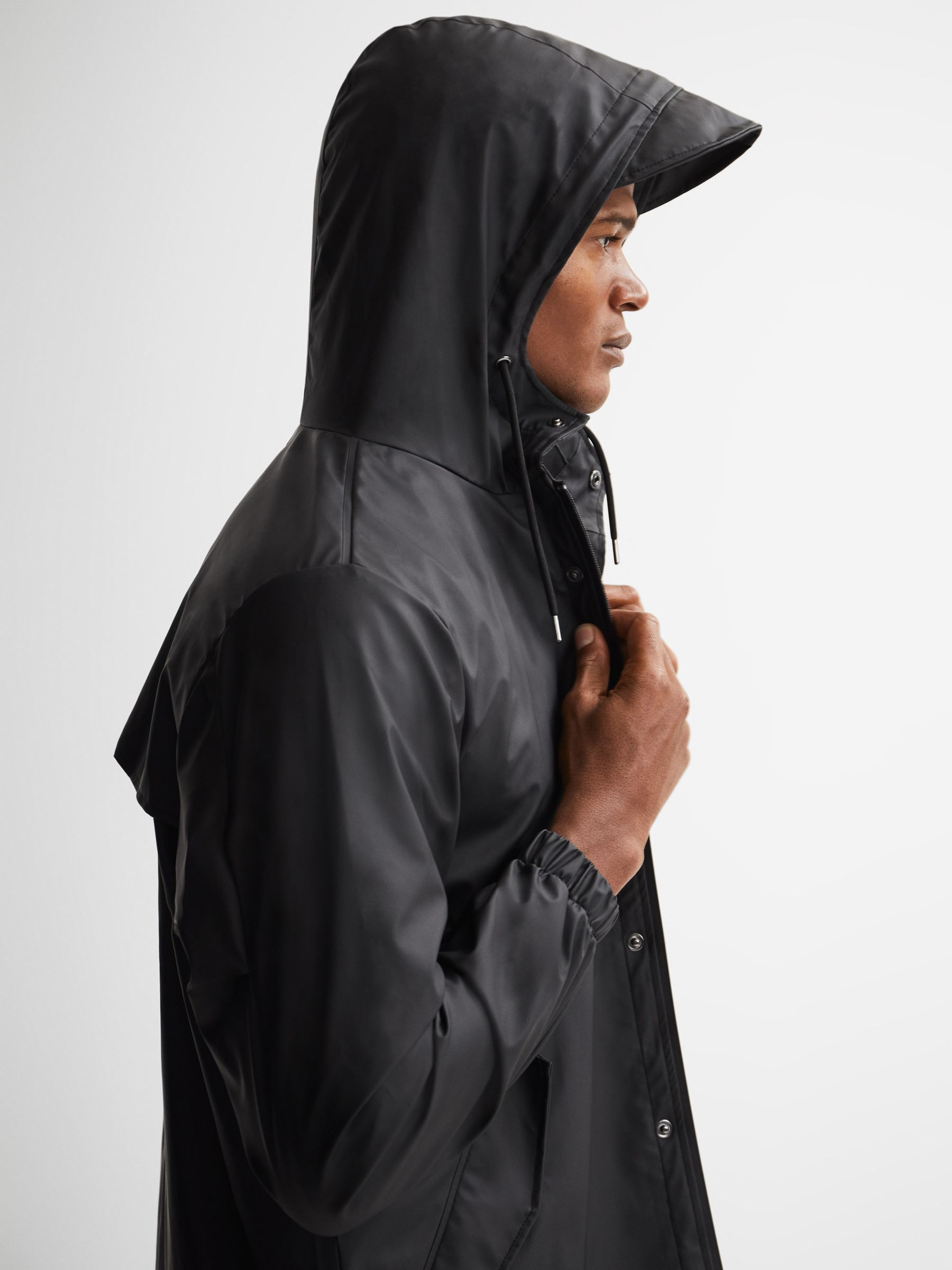 Rains Fishtail Parka in Black - Image 4 of 7