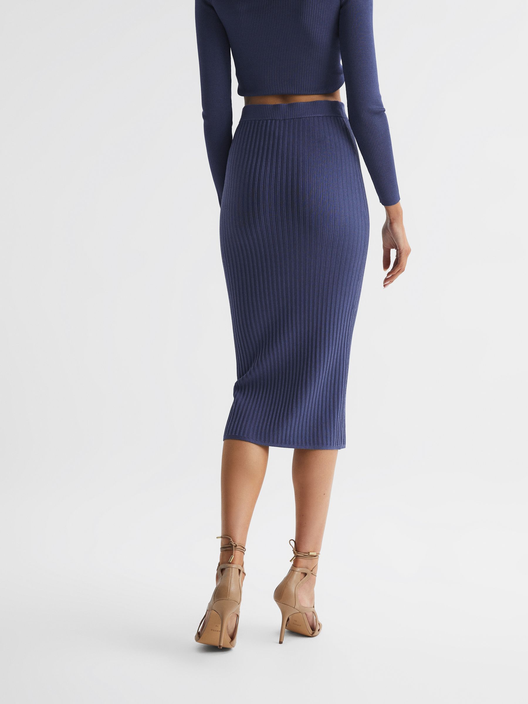 Knitted Pencil Co-Ord Skirt in Blue - Image 5 of 5