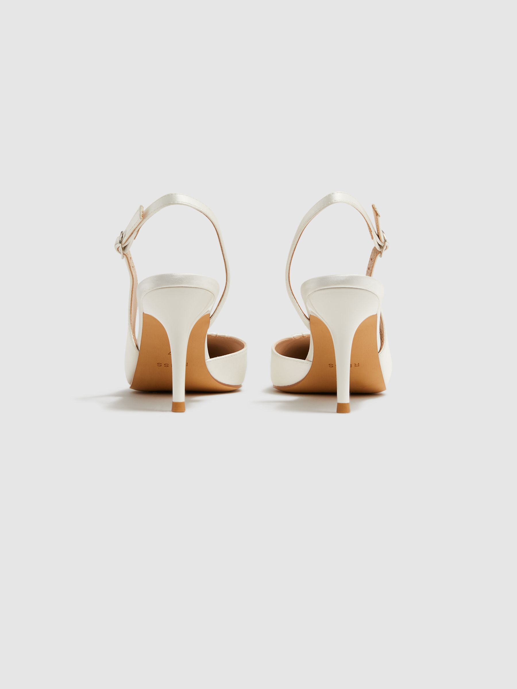 Pointed Court Shoes in Off White - Image 4 of 5