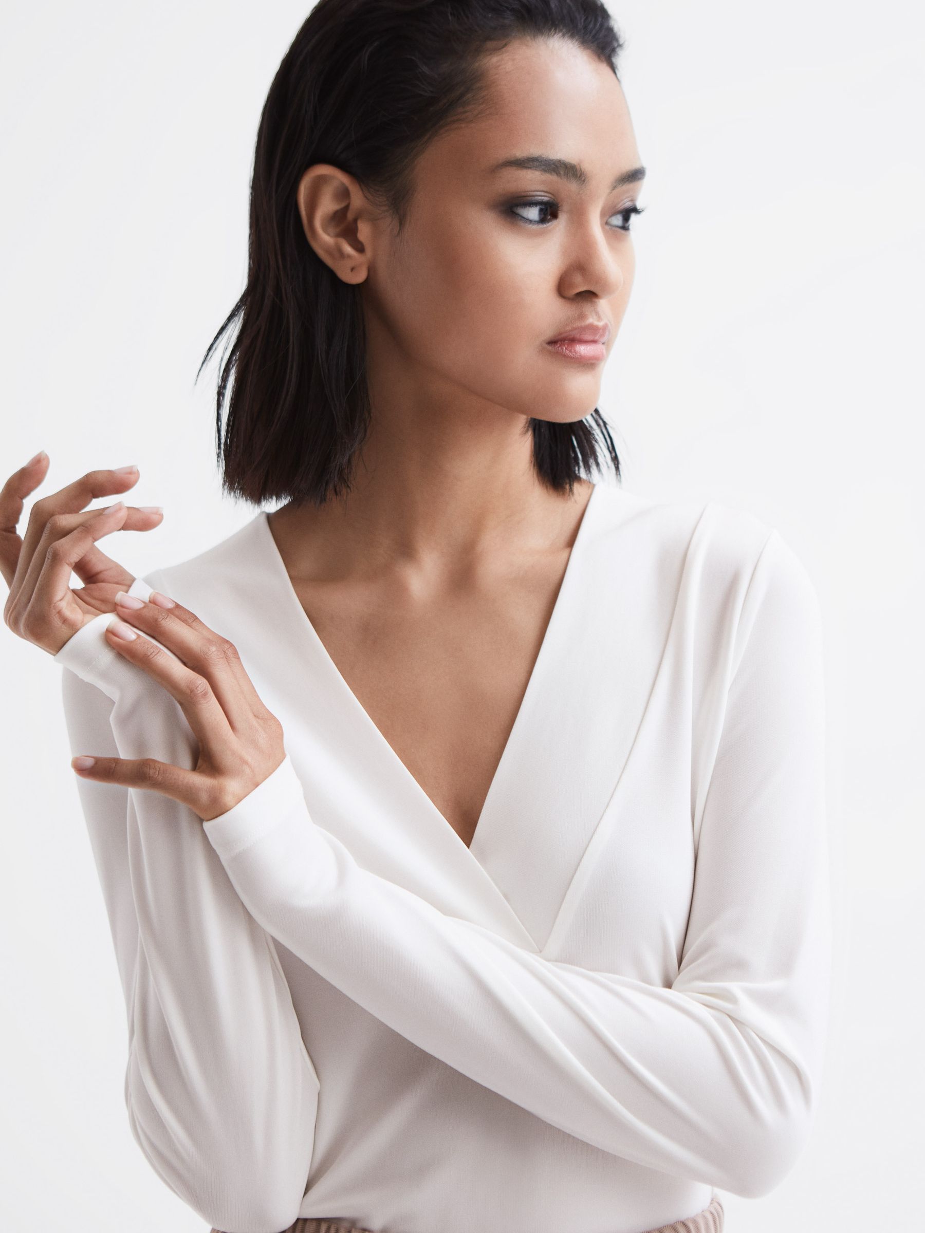 V-Neck Long Sleeve Top in Cream - Image 4 of 6