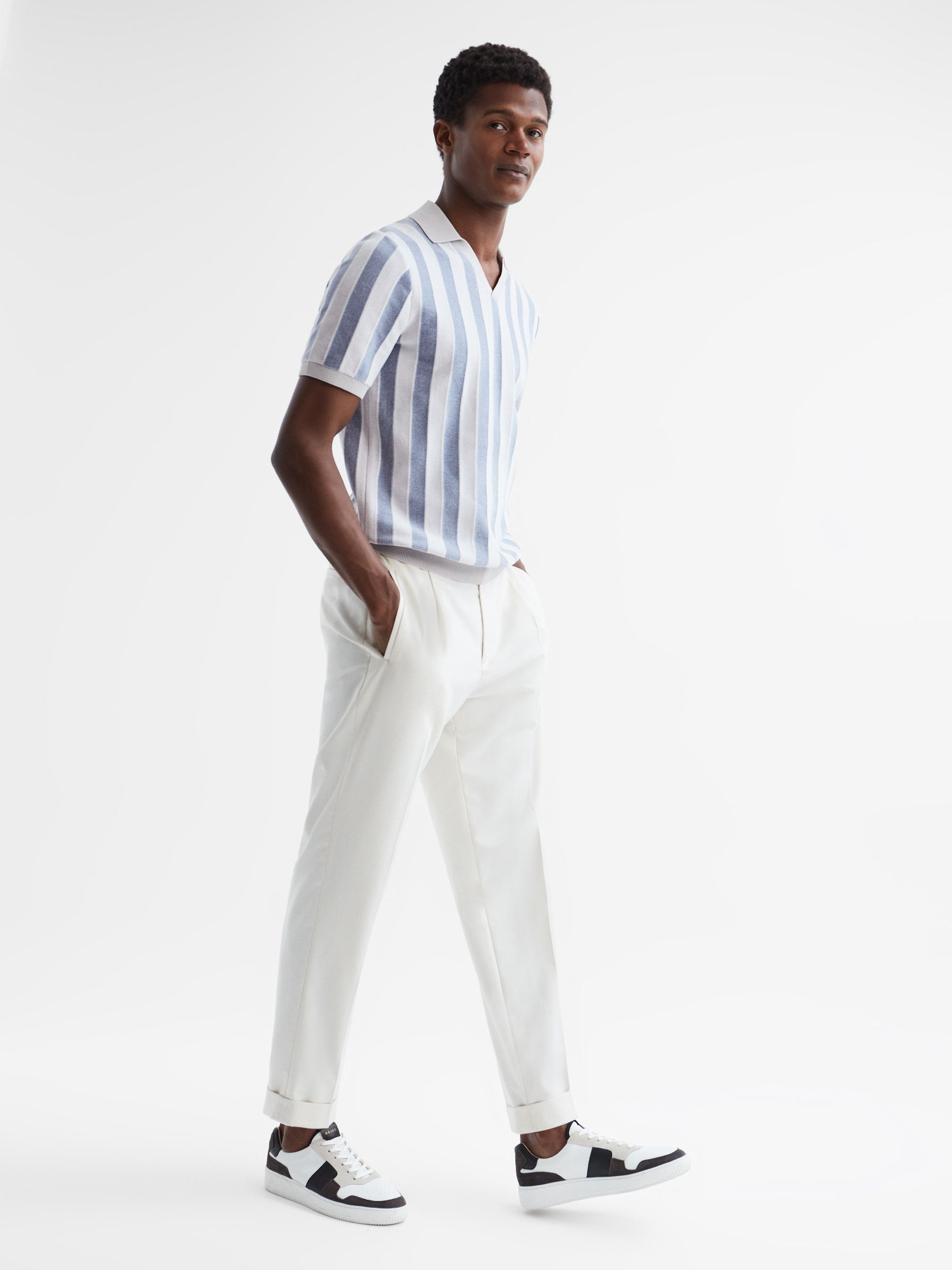 Short Sleeve Open Collar Chenille Polo Shirt in Ice Grey/Blue - Image 3 of 7