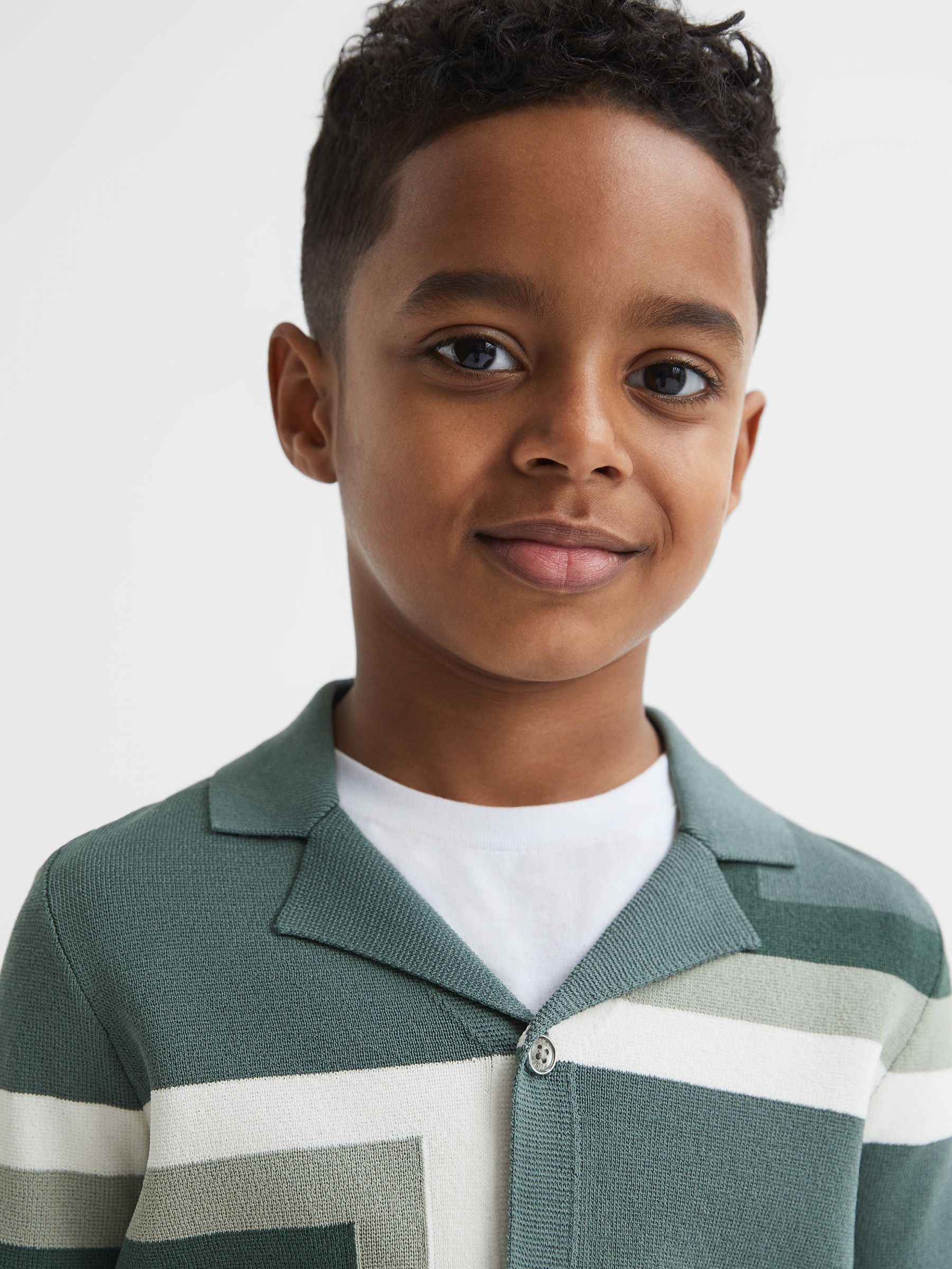 Cuban Collar Colourblock Shirt in Sage - Image 4 of 6