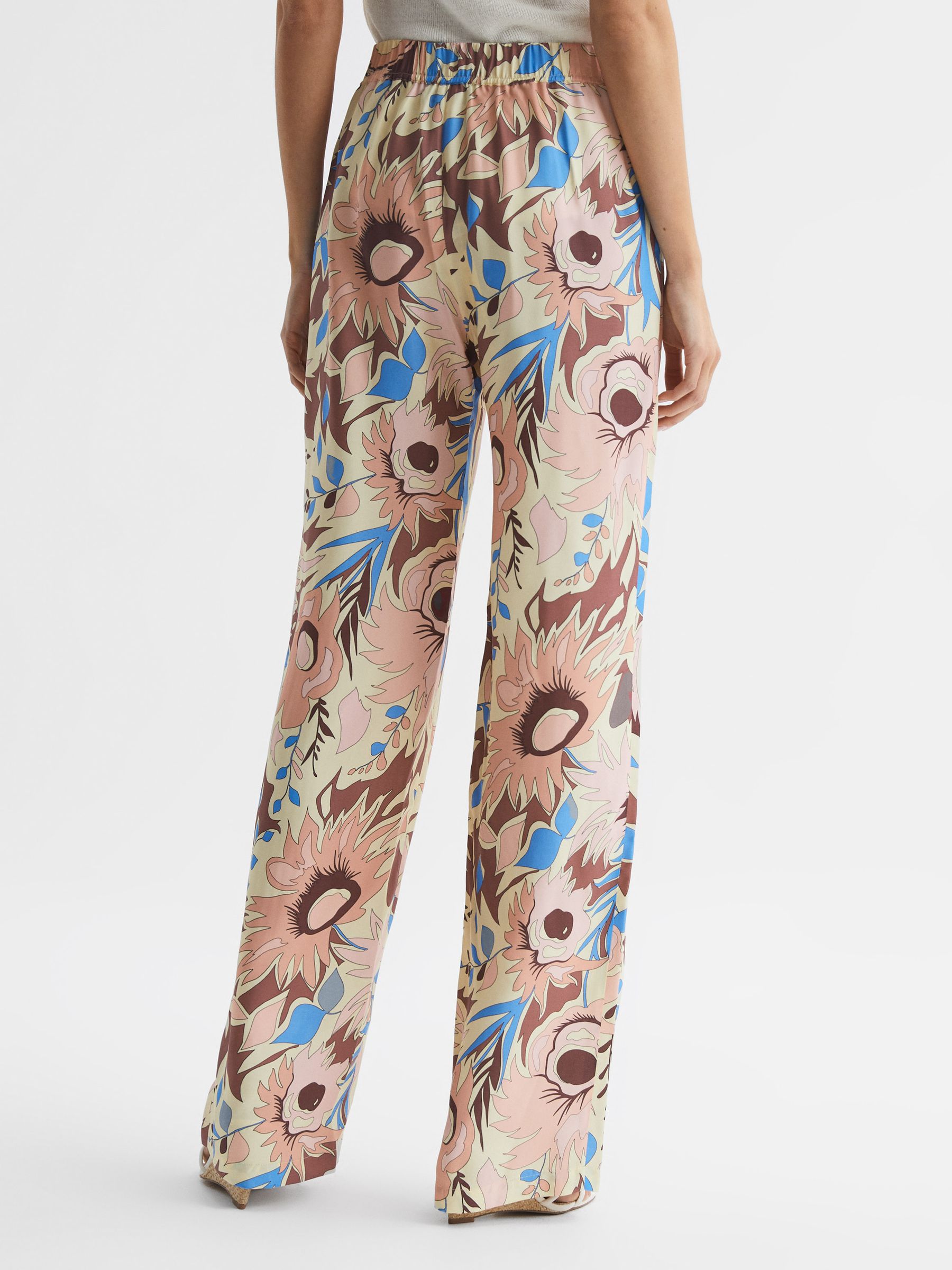 Floral Printed Wide Leg Trousers in Multi - Image 5 of 6