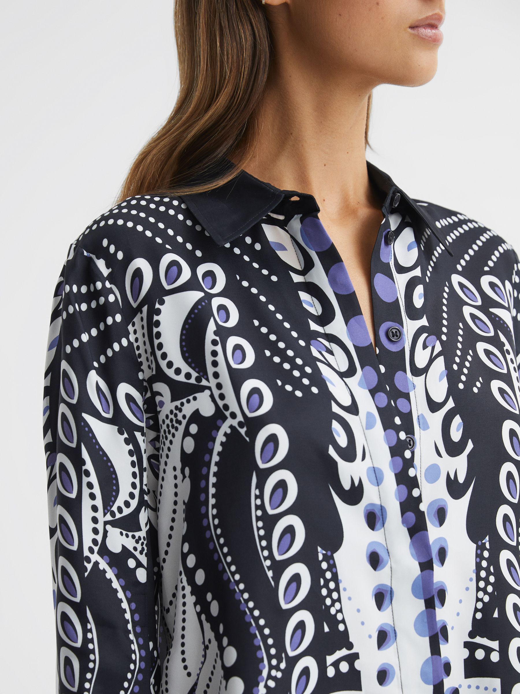 Scarf Printed Shirt in Navy/White - Image 4 of 7