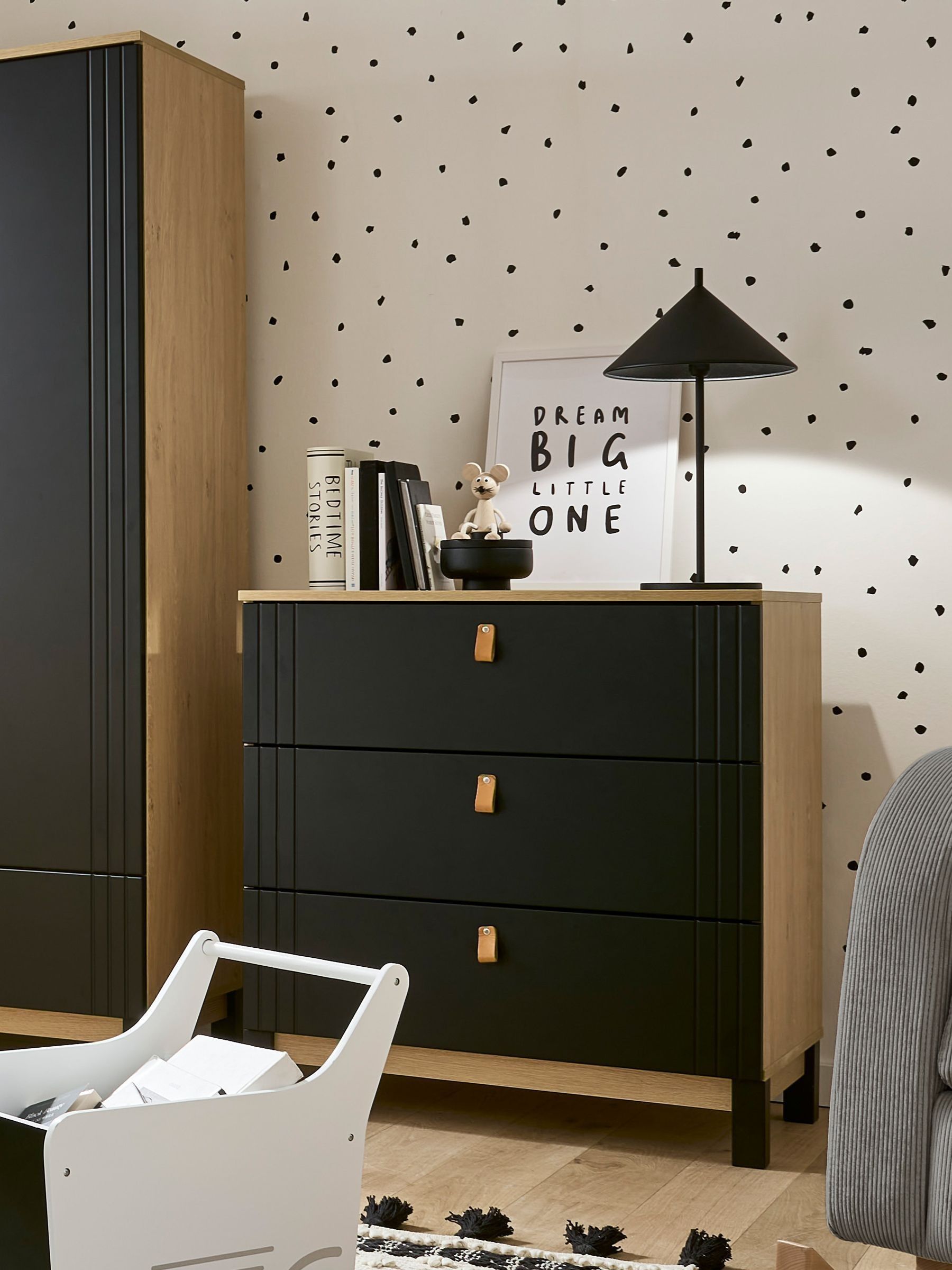 Cuddleco Black Rafi Dresser Changer in Oak and White - Image 2 of 5