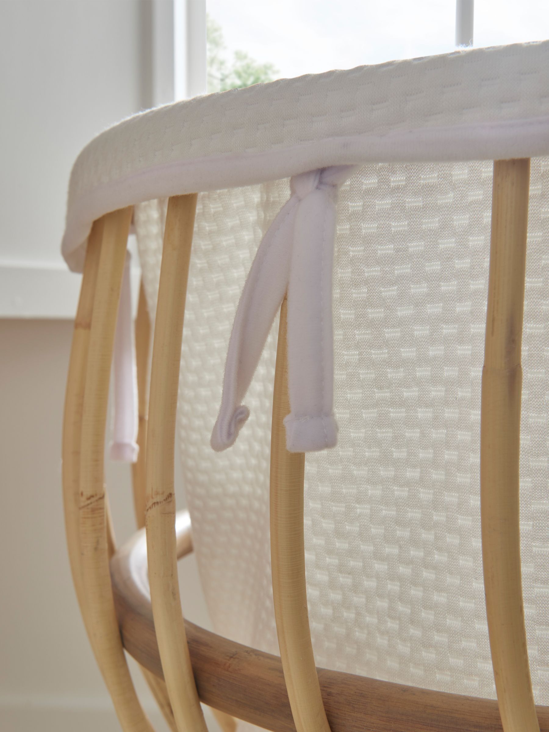 Cuddleco Natural Aria Crib Rattan - Image 3 of 5