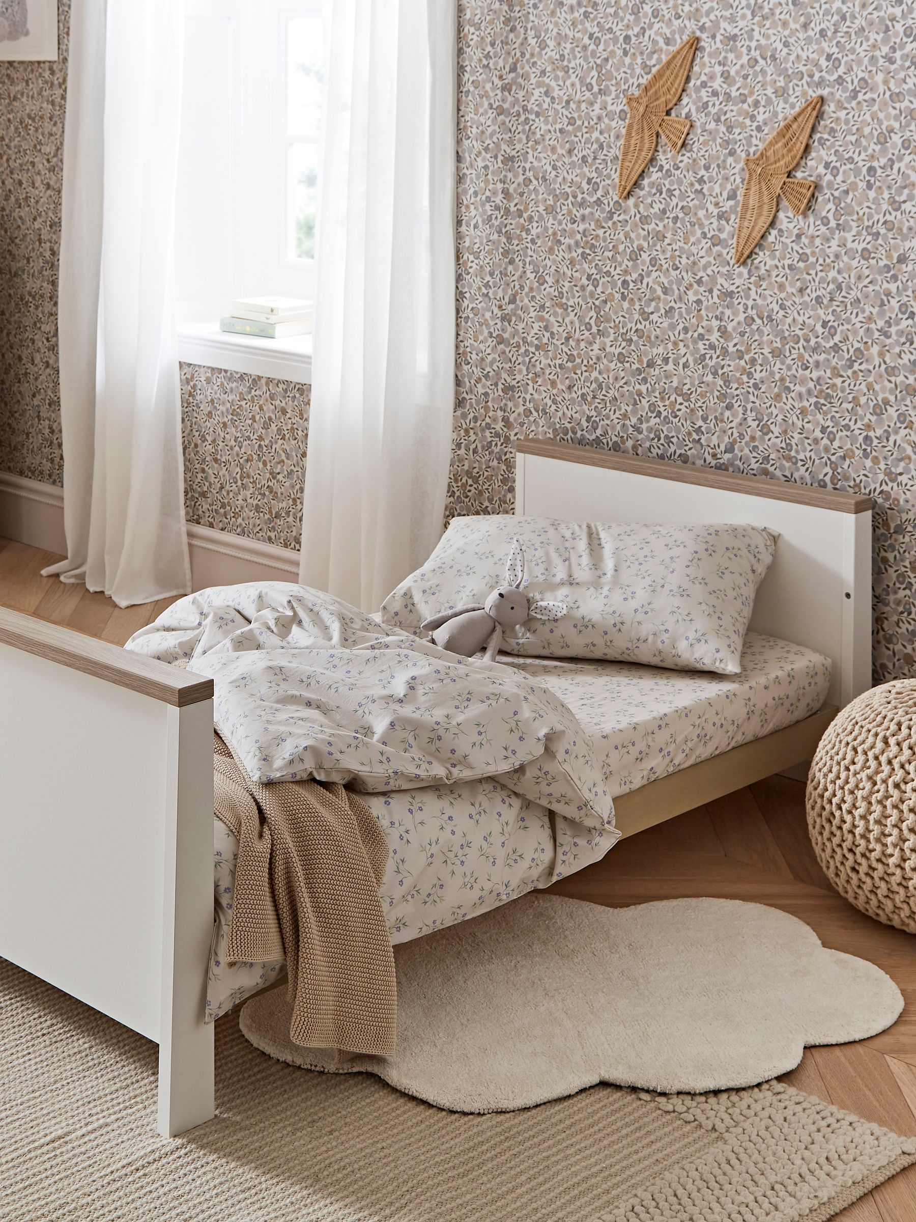 Cuddleco White Ada Cot Bed - Image 4 of 6