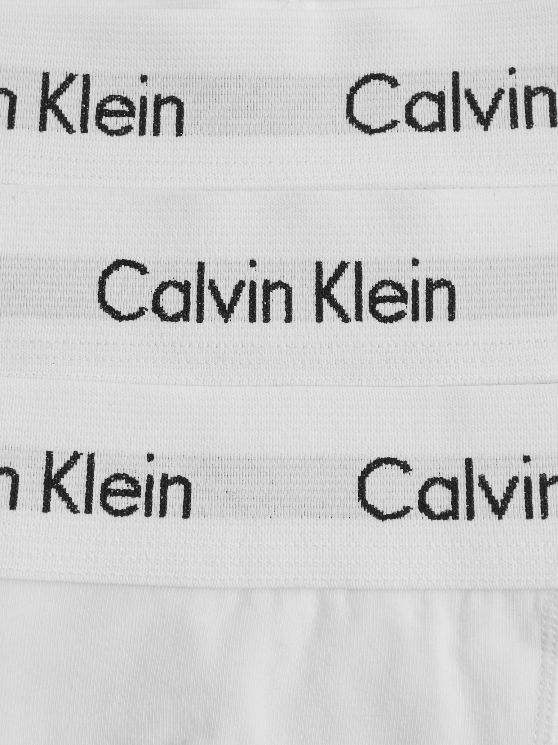 Calvin Klein Underwear 3 Pack Trunks in White - Image 4 of 5