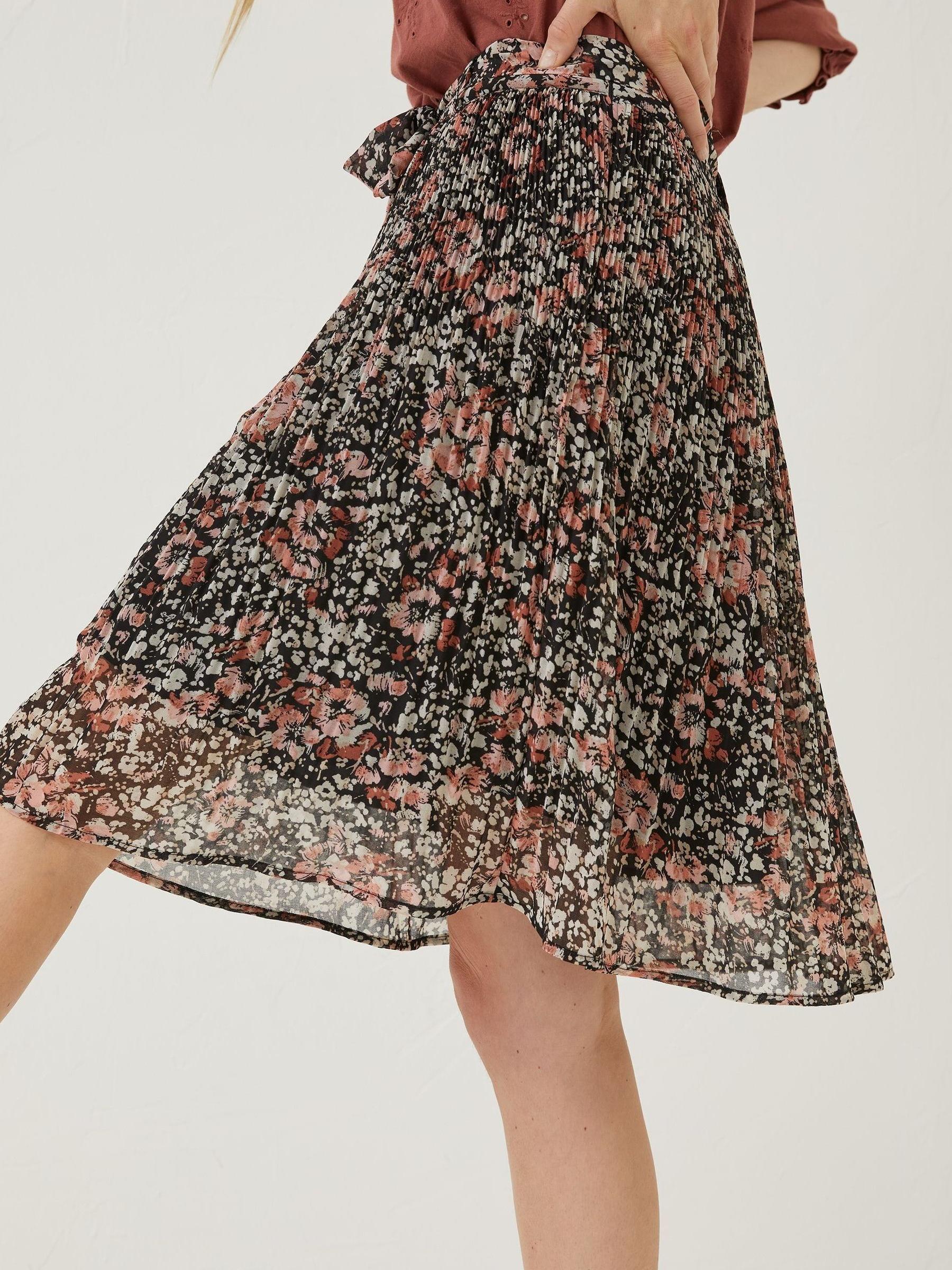 Black Blush Floral Kayleigh Skirt - Image 3 of 6