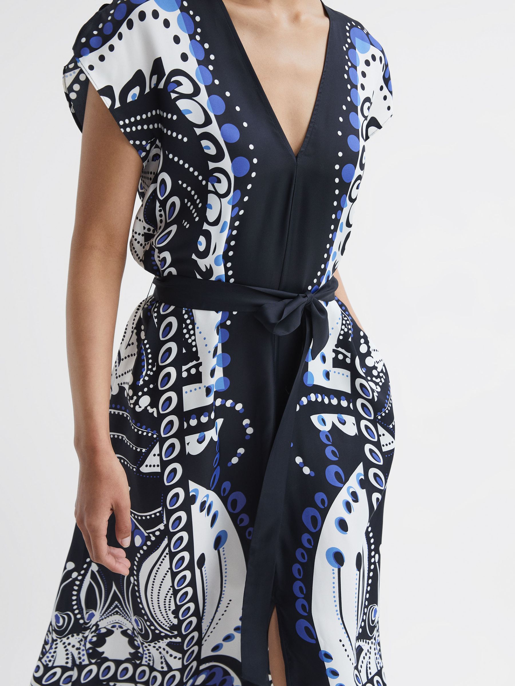 Reiss Scarf Printed Midi Dress in Navy/White | REISS