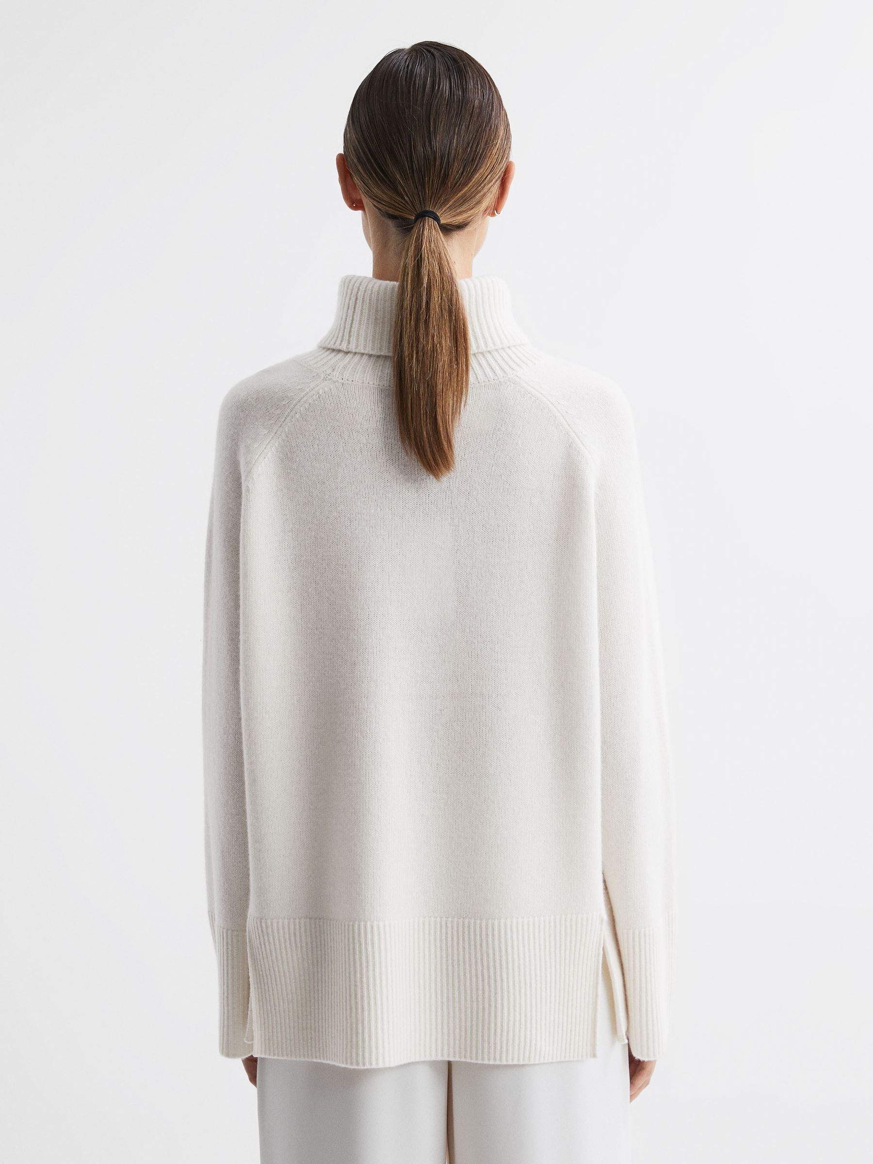 Relaxed Wool-Cashmere Blend Roll Neck Jumper in Cream - Image 6 of 6