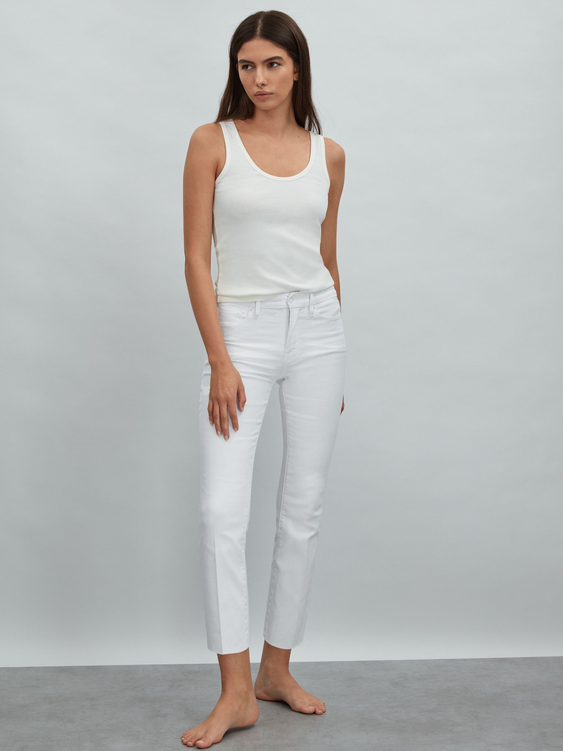 Good American Straight Leg Skinny Jeans in White - Image 3 of 7