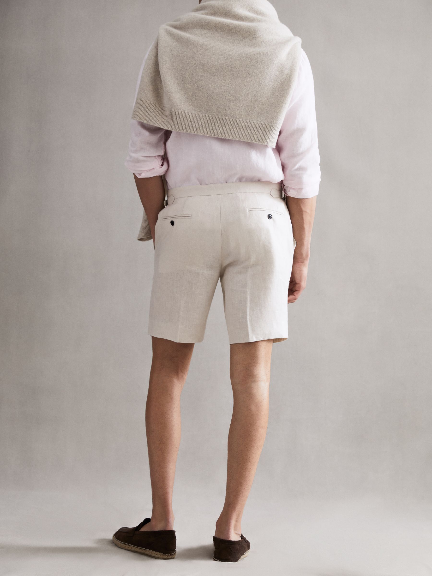 Linen Side Adjuster Shorts in Oatmeal - Image 5 of 6