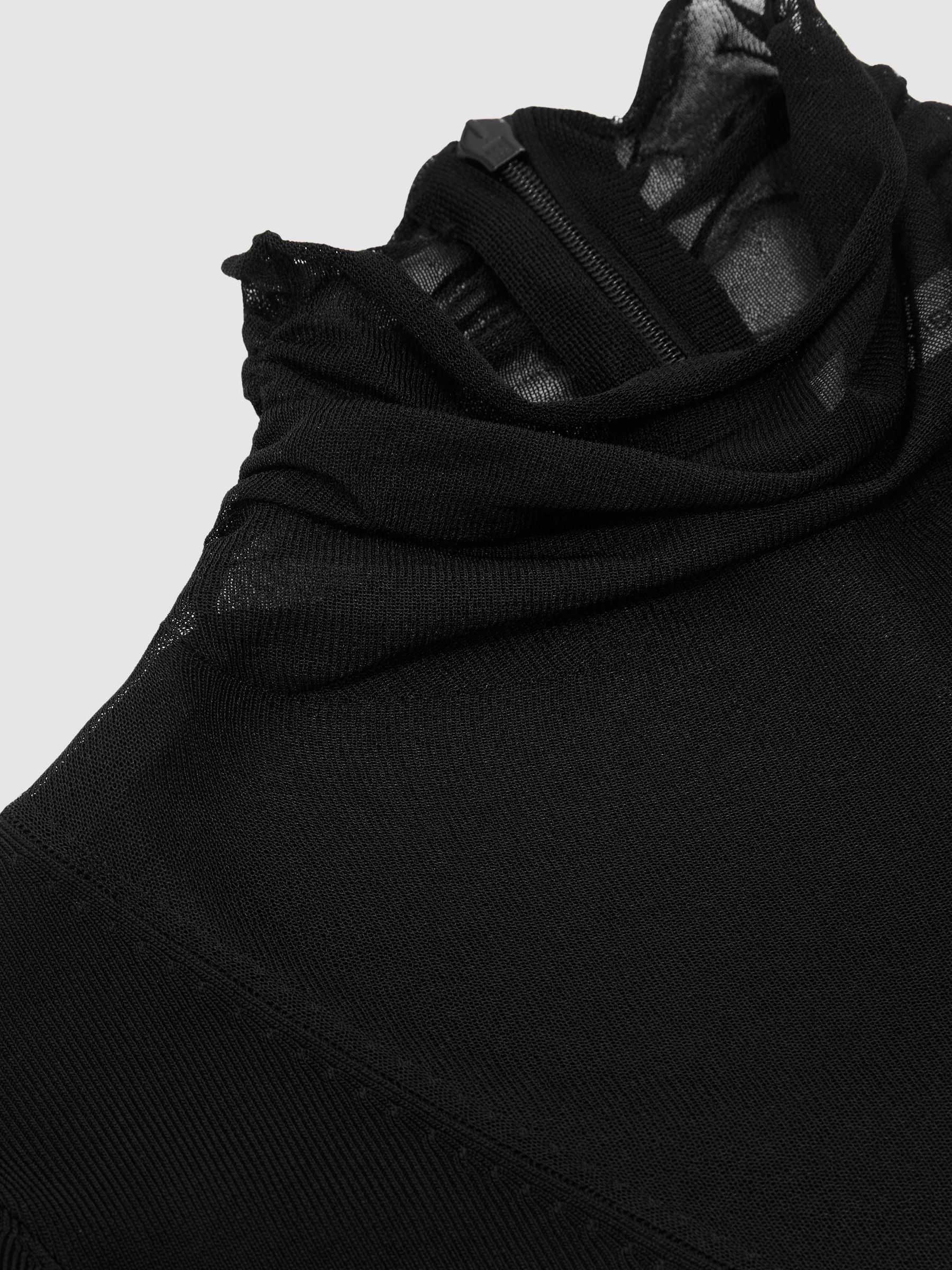Sheer-Panel Long-Sleeve Top in Black - صورة 6 من 6