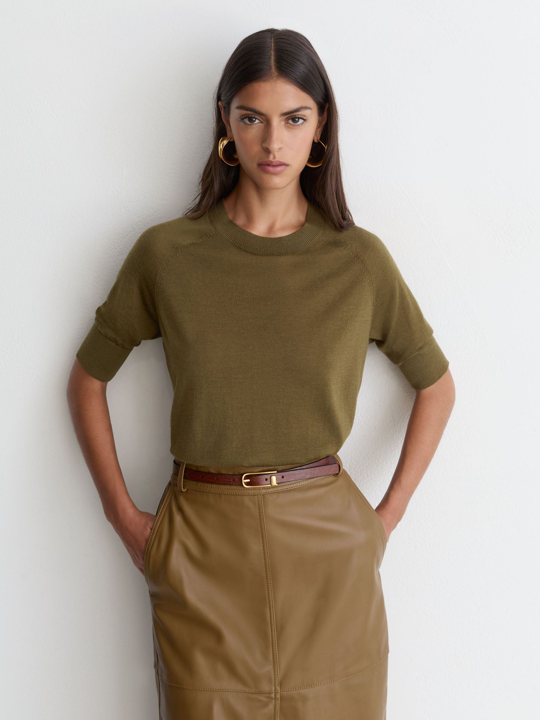 Merino Wool Crew-Neck T-Shirt in Khaki Green - Εικόνα 1 από 6