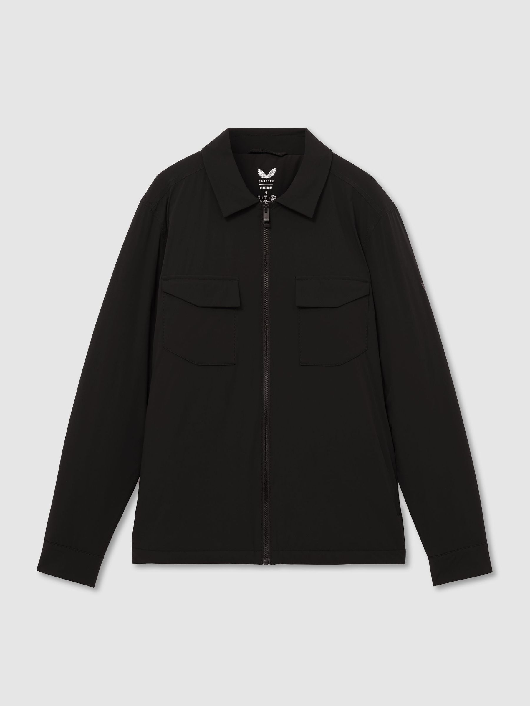 Reiss | Castore Insulated Twin-Pocket Jacket in Black - Image 2 de 9 Reiss | Castore Insulated Twin-Pocket Jacket in Black - Image 2 de 9