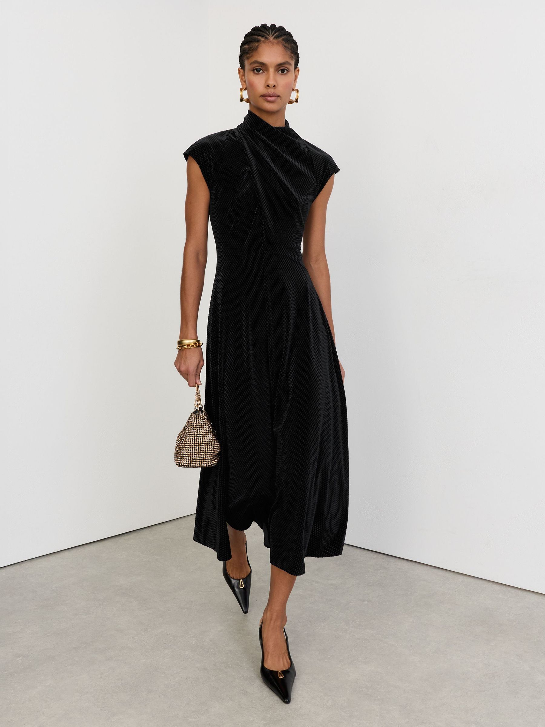 Robe noire - Image 6 de 8