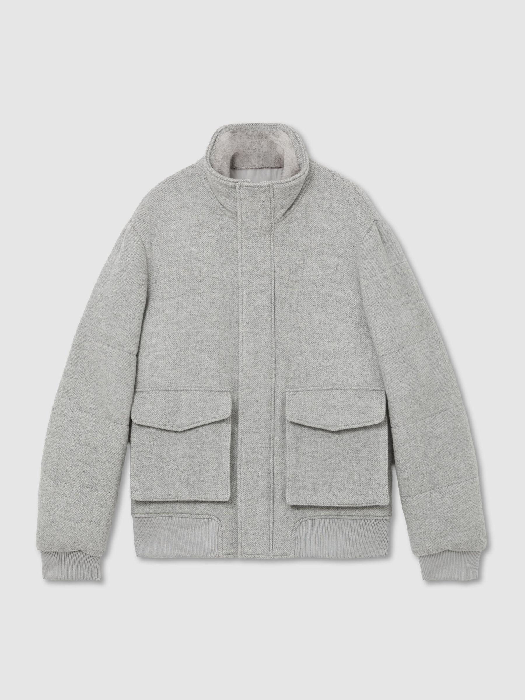 Veste matelassée en laine mélangée à col en fausse fourrure à chevrons gris doux - Image 2 de 6