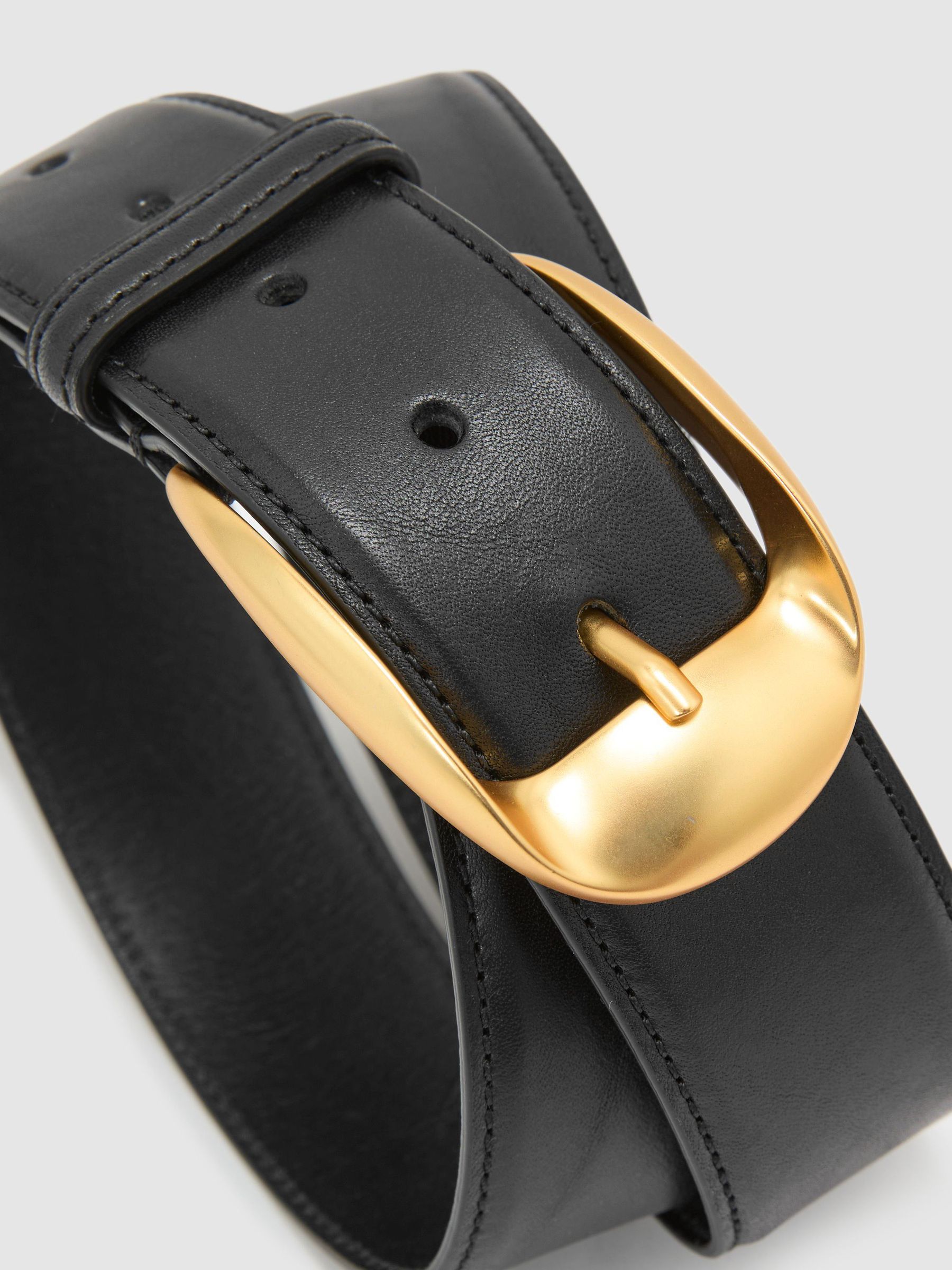 Leather Rounded-Buckle Belt in Black - Image 4 of 4