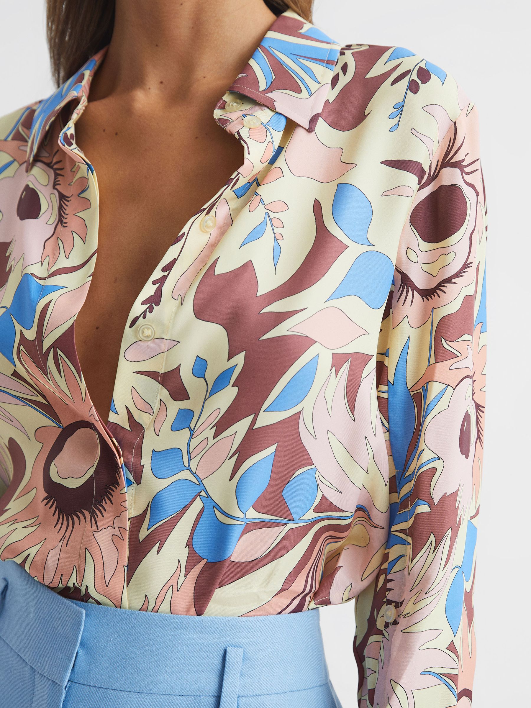 Floral Printed Shirt in Multi - Image 4 of 7