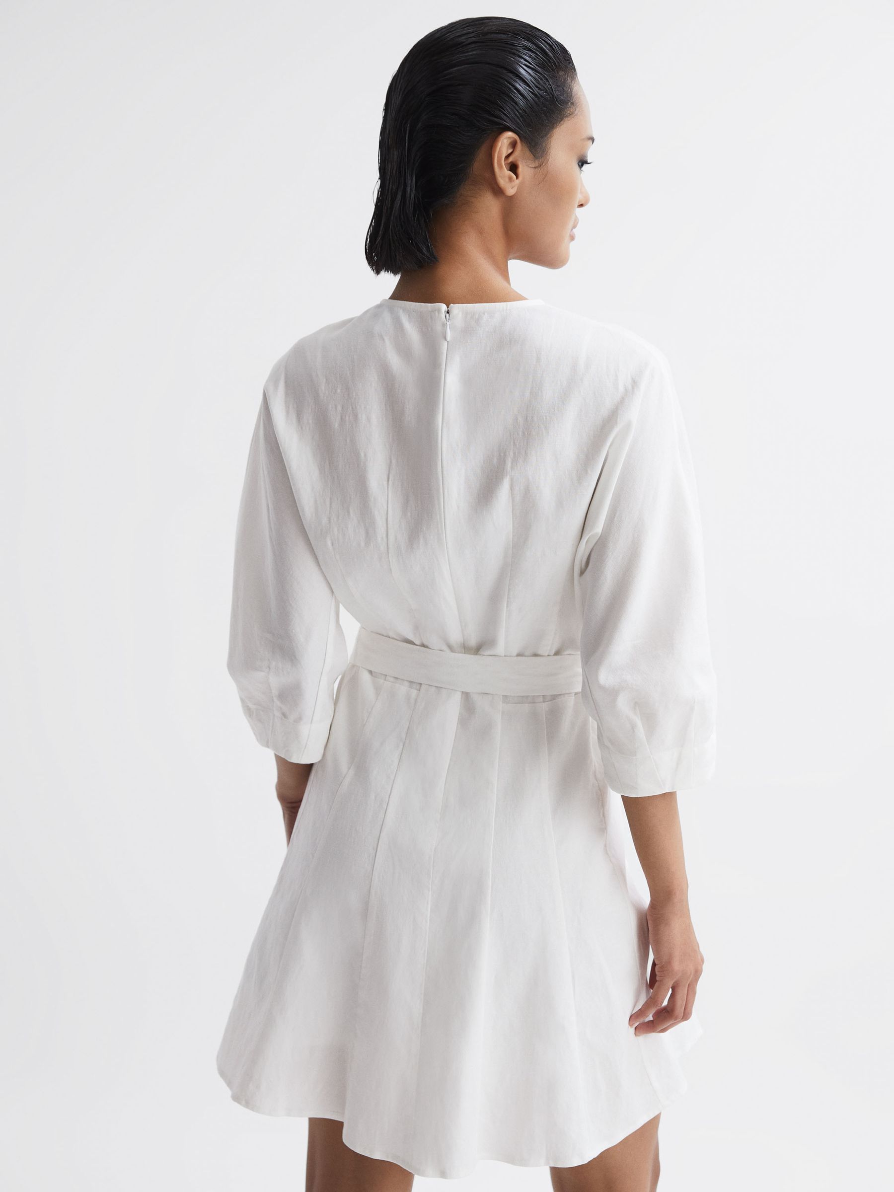 Relaxed Fit Self-Tie Mini Dress With Linen in Cream - Image 5 of 6