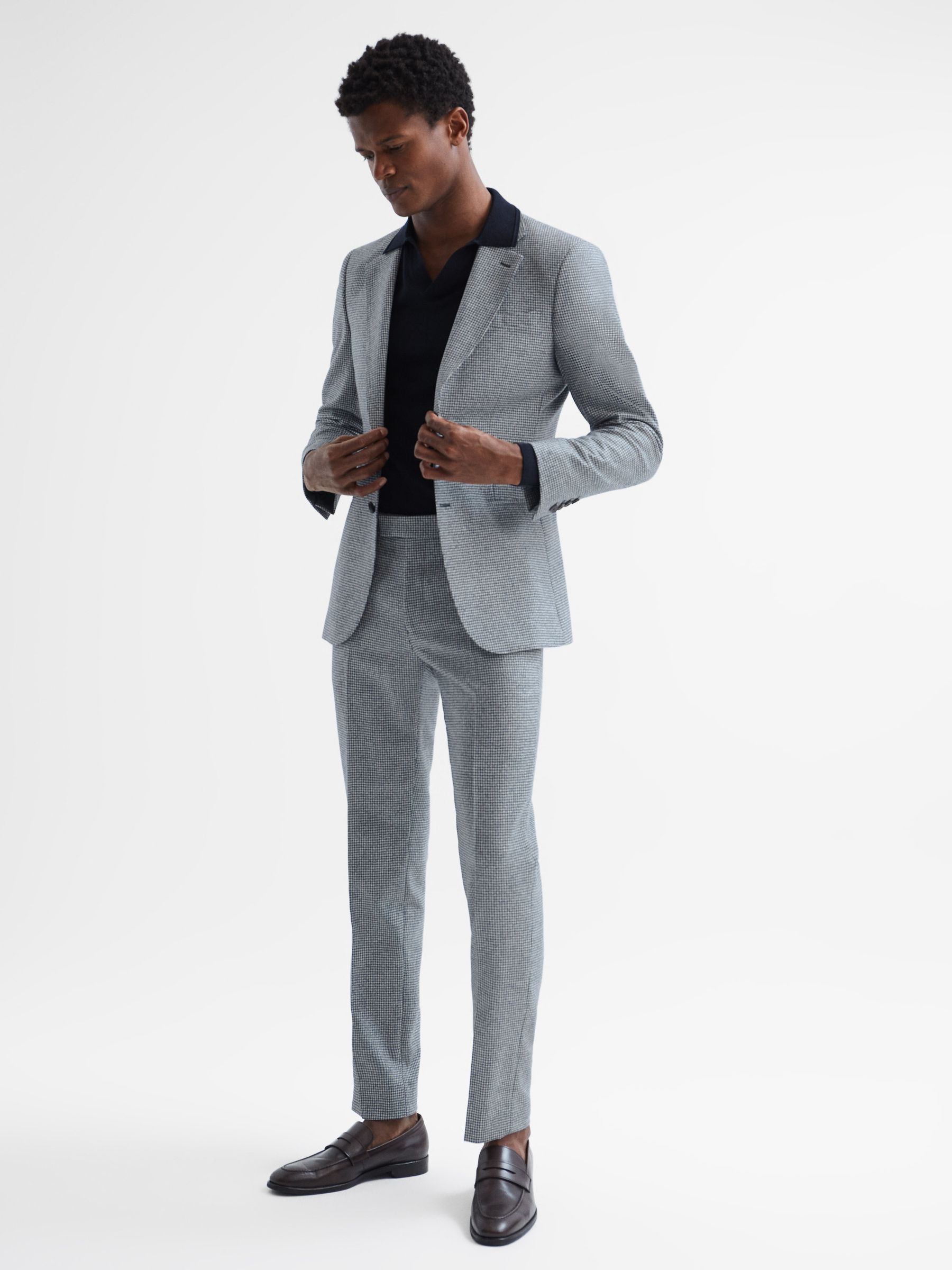 Single Breasted Wool Slim Fit Blazer in Blue - Image 3 of 7