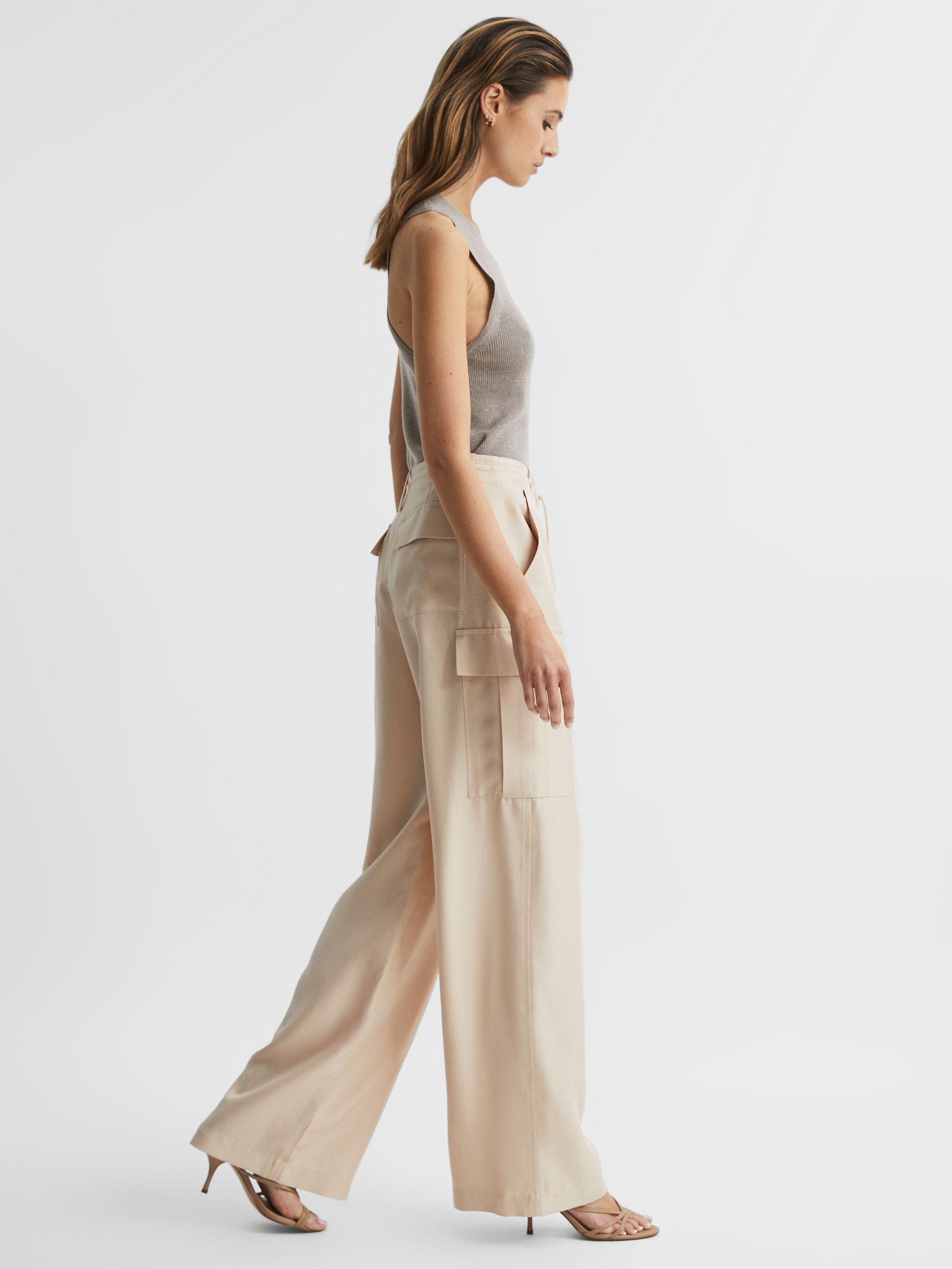 Knitted Linen Vest in Mushroom - Image 6 of 7