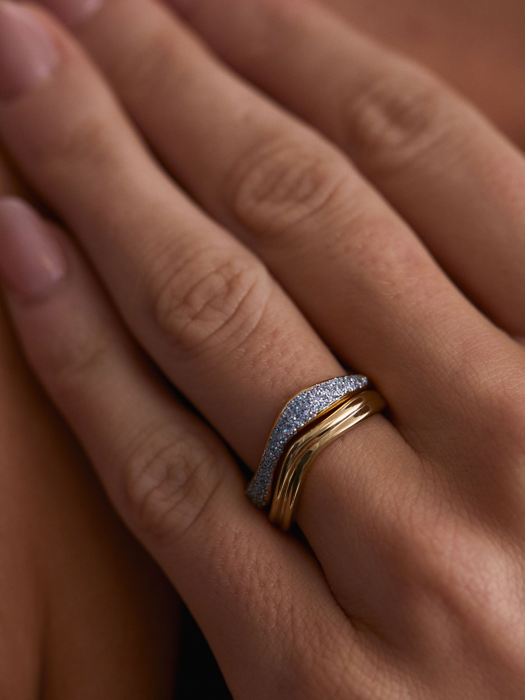 Maria Black Ring in Gold - Image 3 of 5